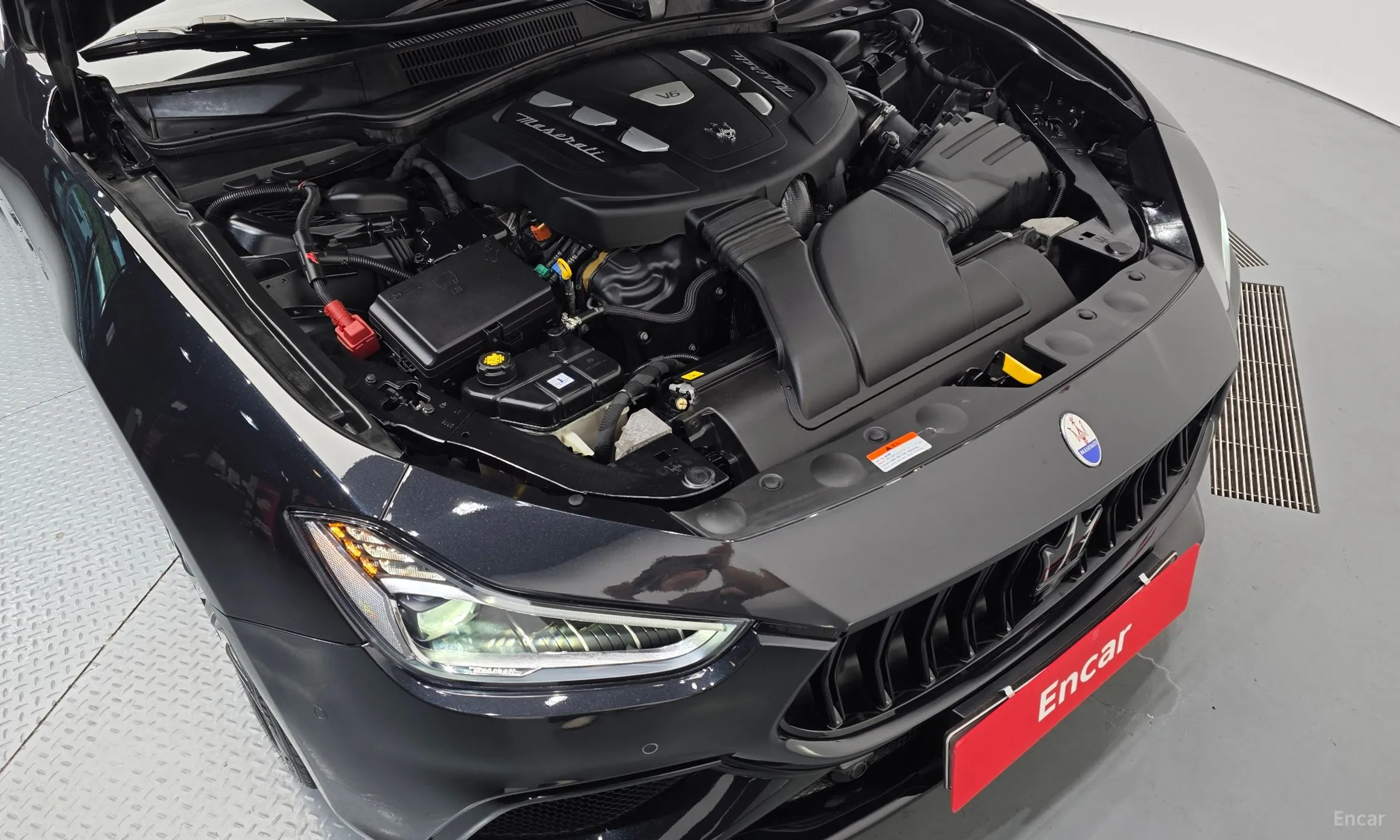Maserati Ghibli превью 6