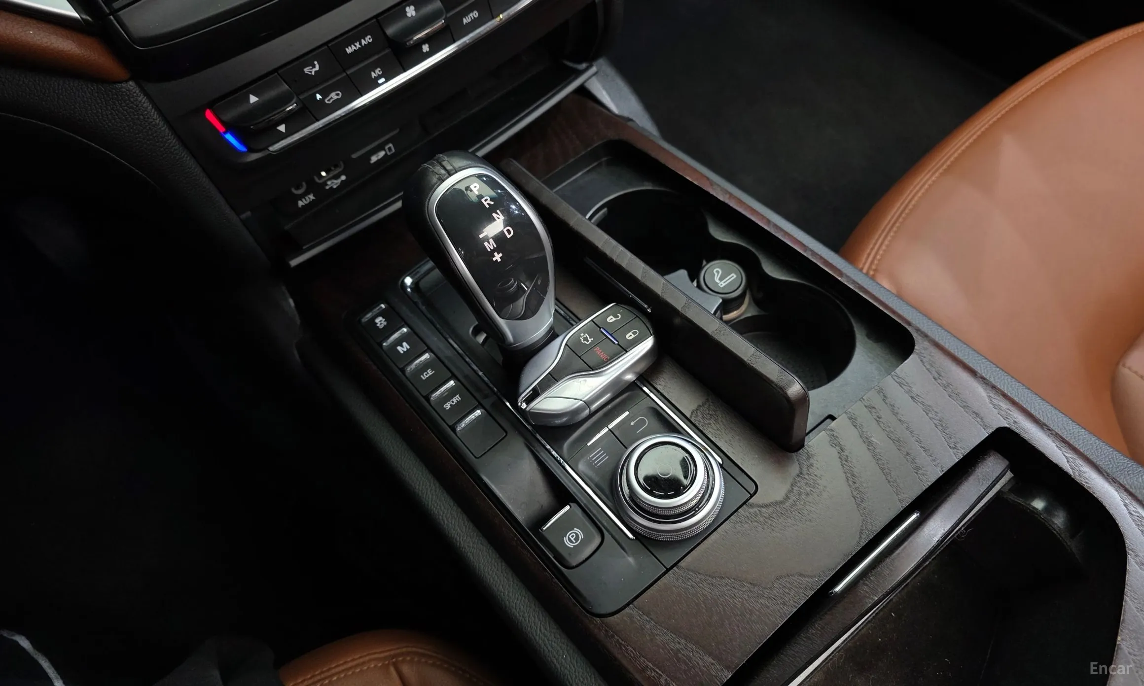Maserati Ghibli превью 9