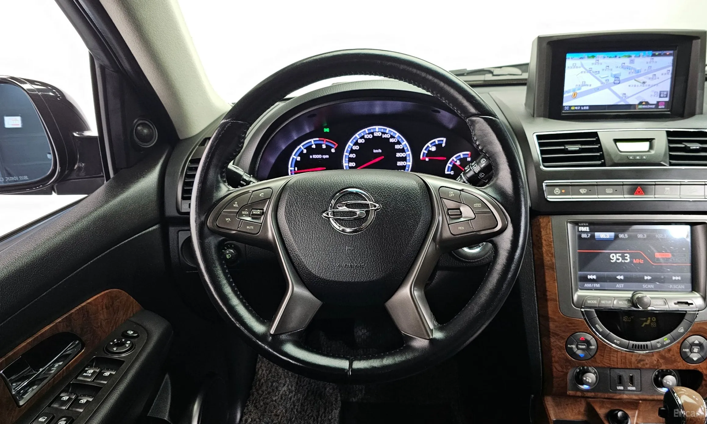 KG Mobility (SsangYong) Rexton W превью 12