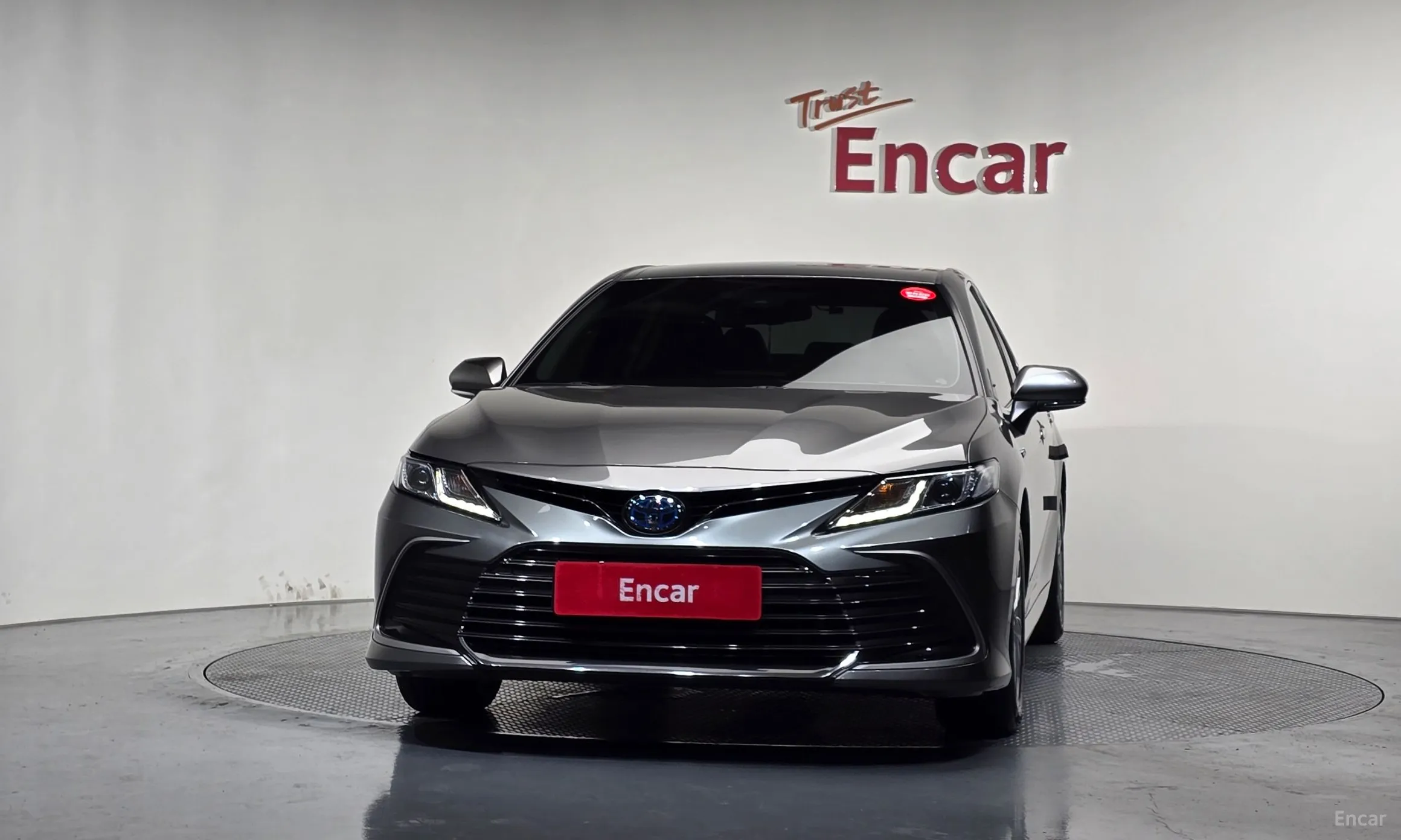 Toyota Camry (XV70) превью 3