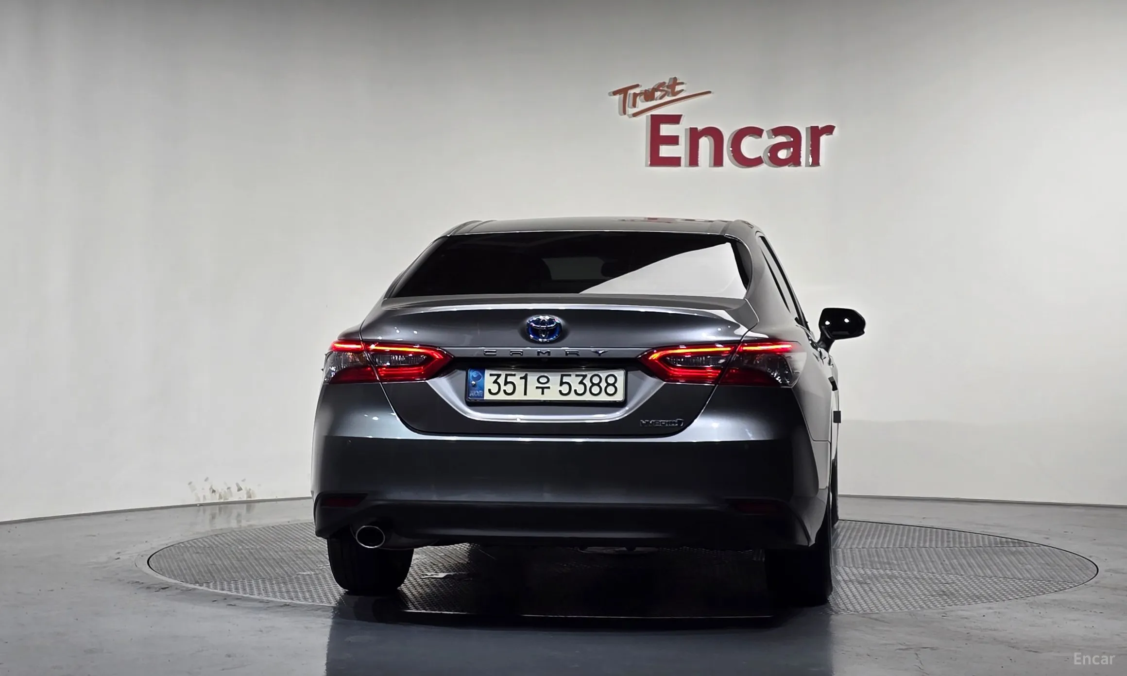Toyota Camry (XV70) превью 4