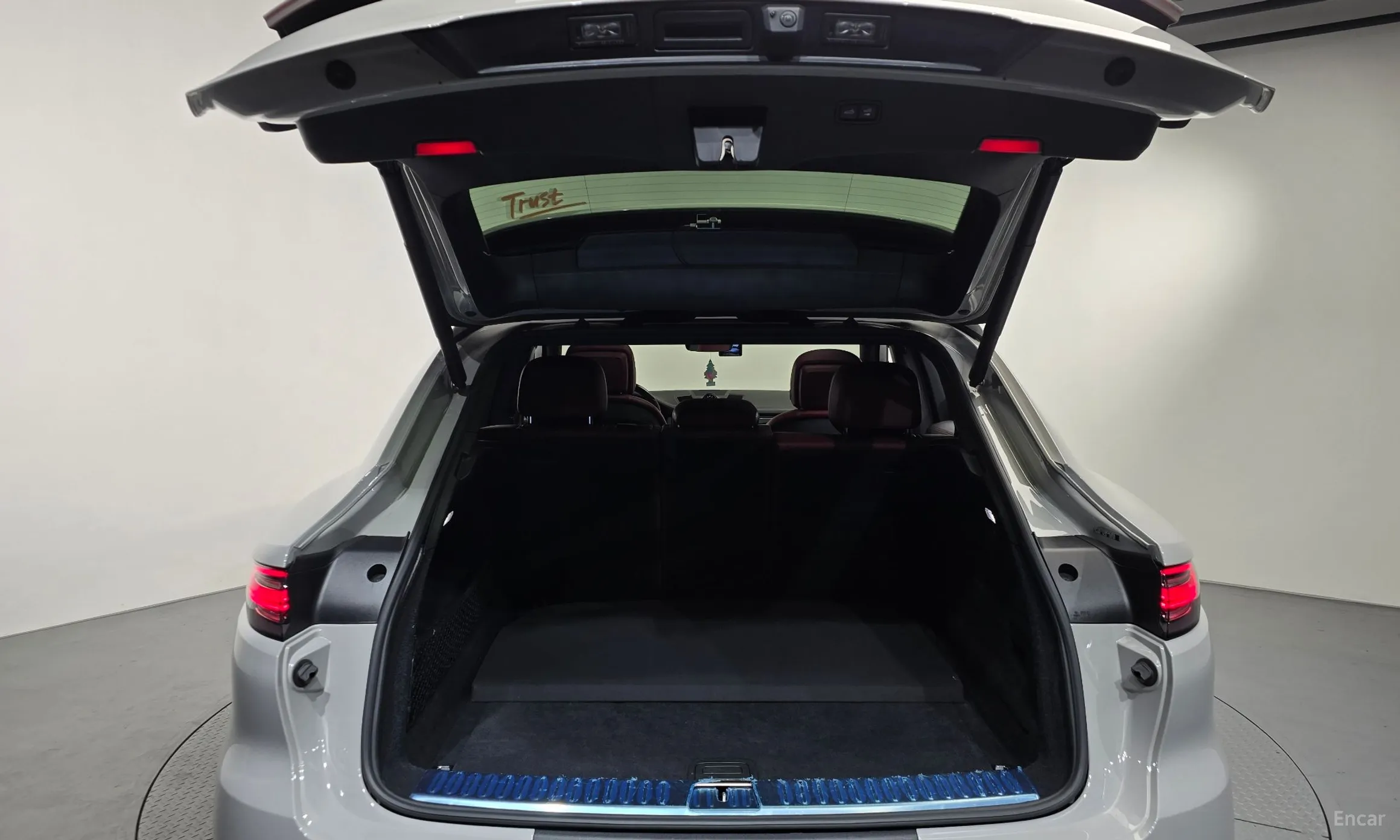 Porsche Cayenne (PO536) превью 19
