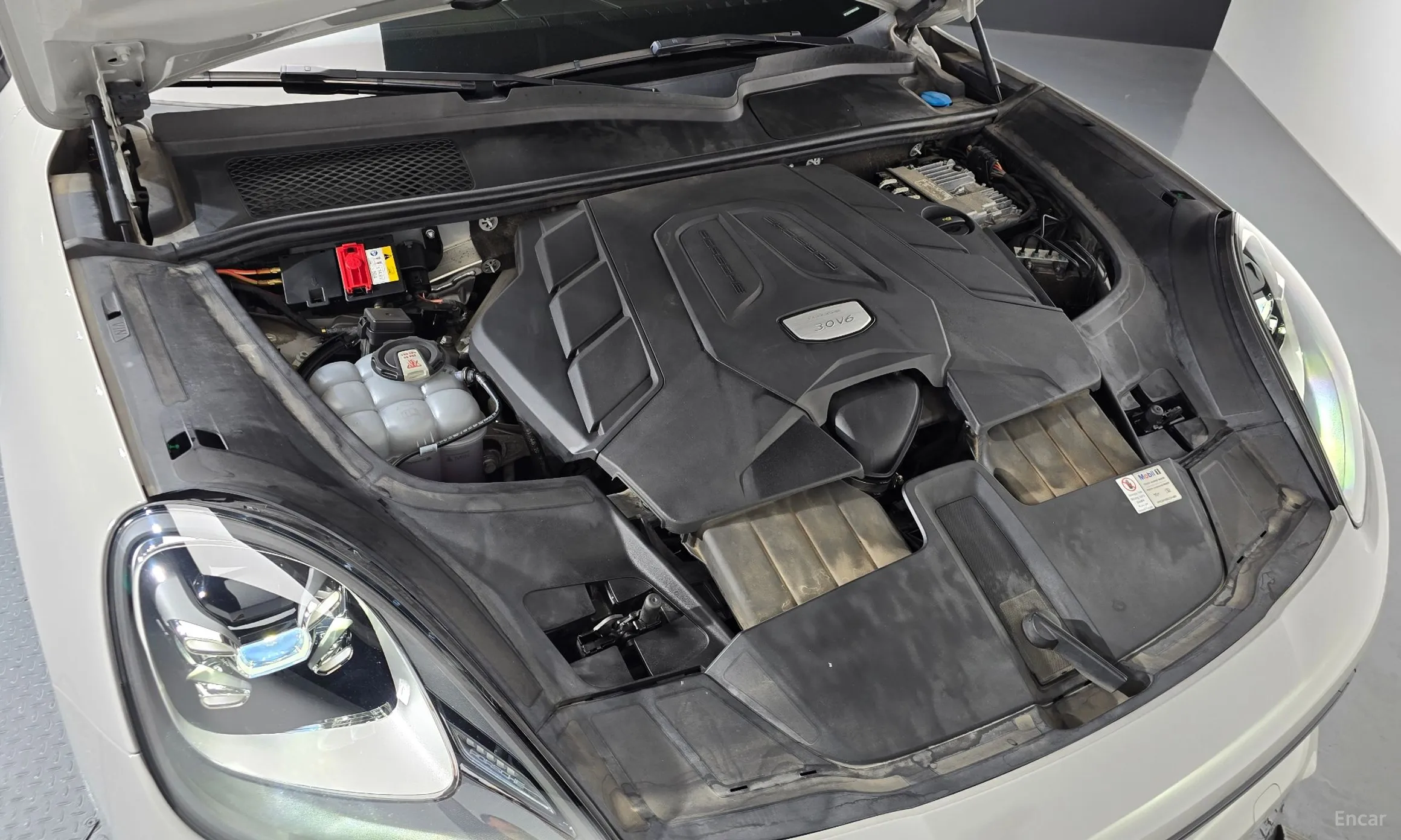Porsche Cayenne (PO536) превью 6