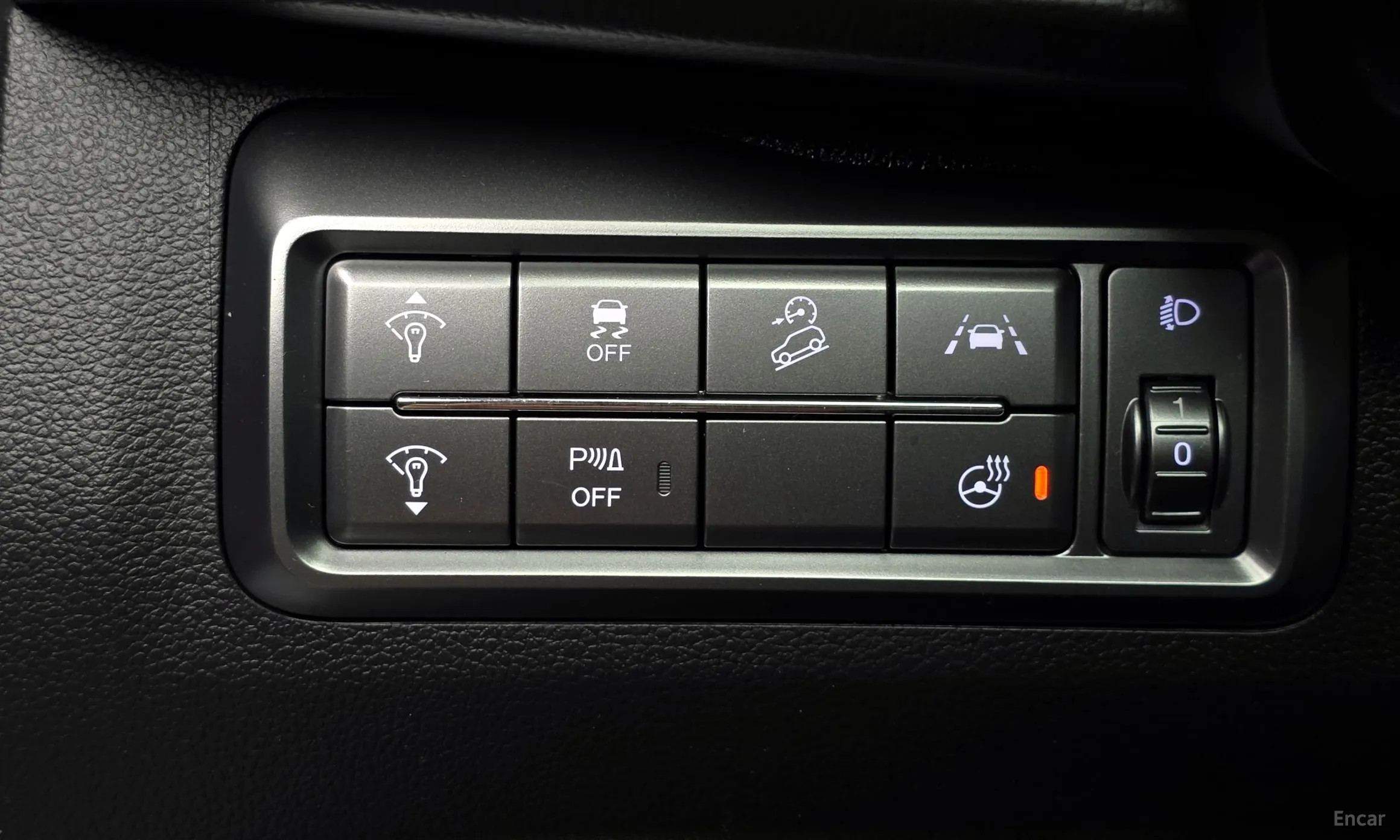 KG Mobility (SsangYong) Berry New Tivoli превью 17