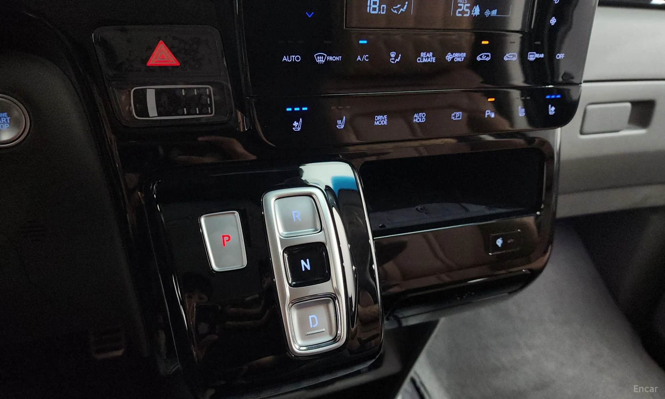 Hyundai Staria превью 9