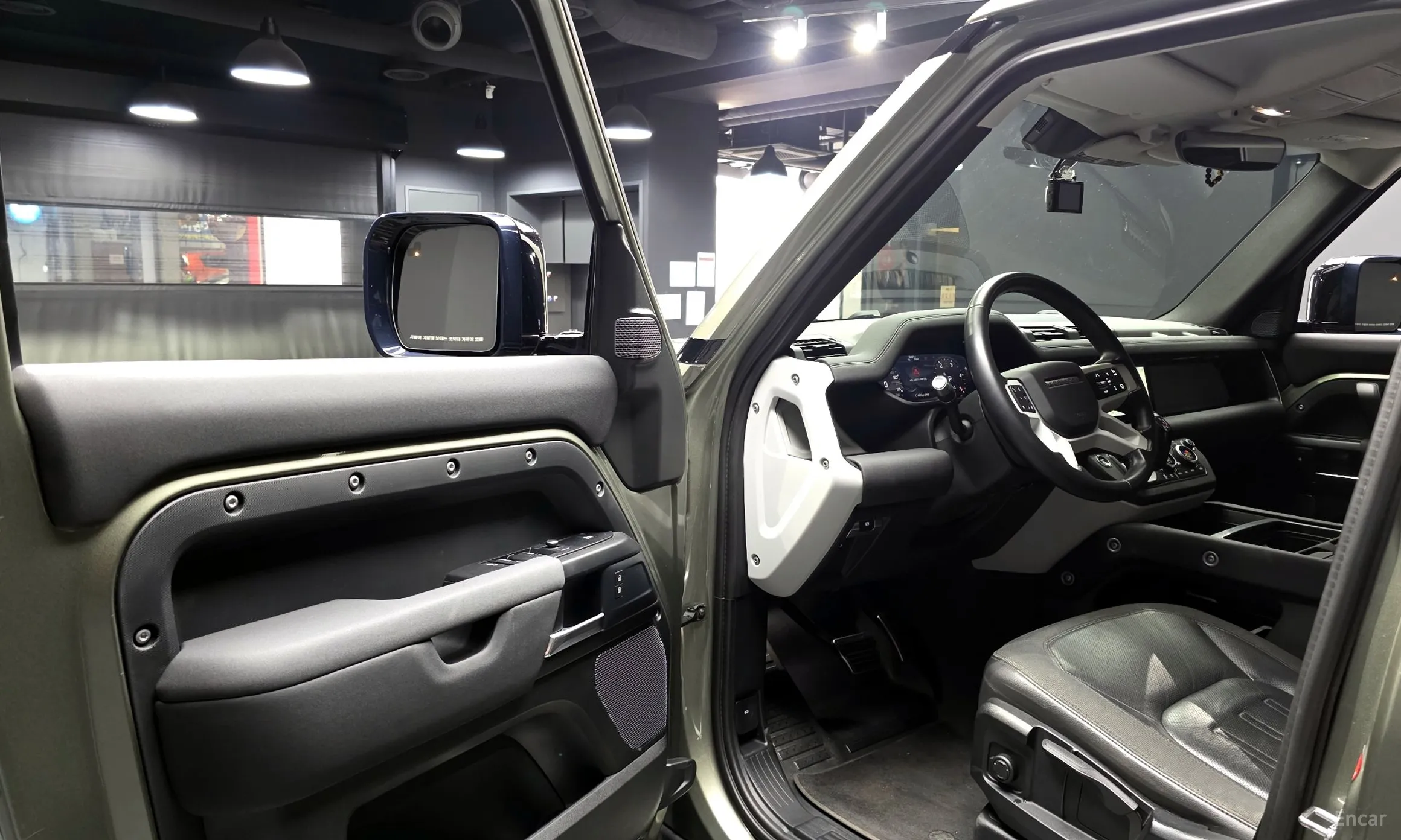 Land Rover Defender (L663) превью 10