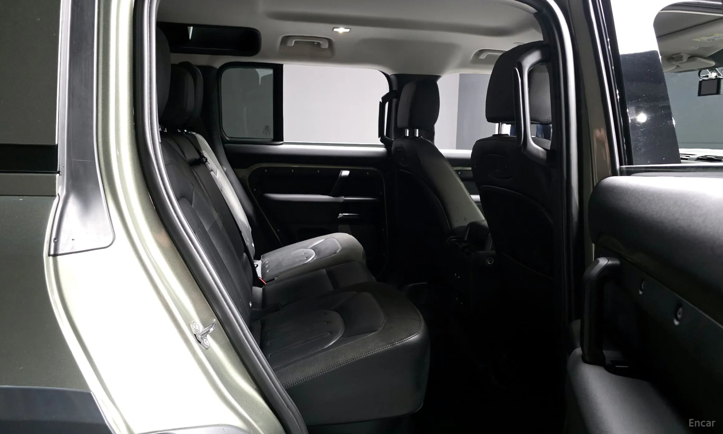 Land Rover Defender (L663) превью 11