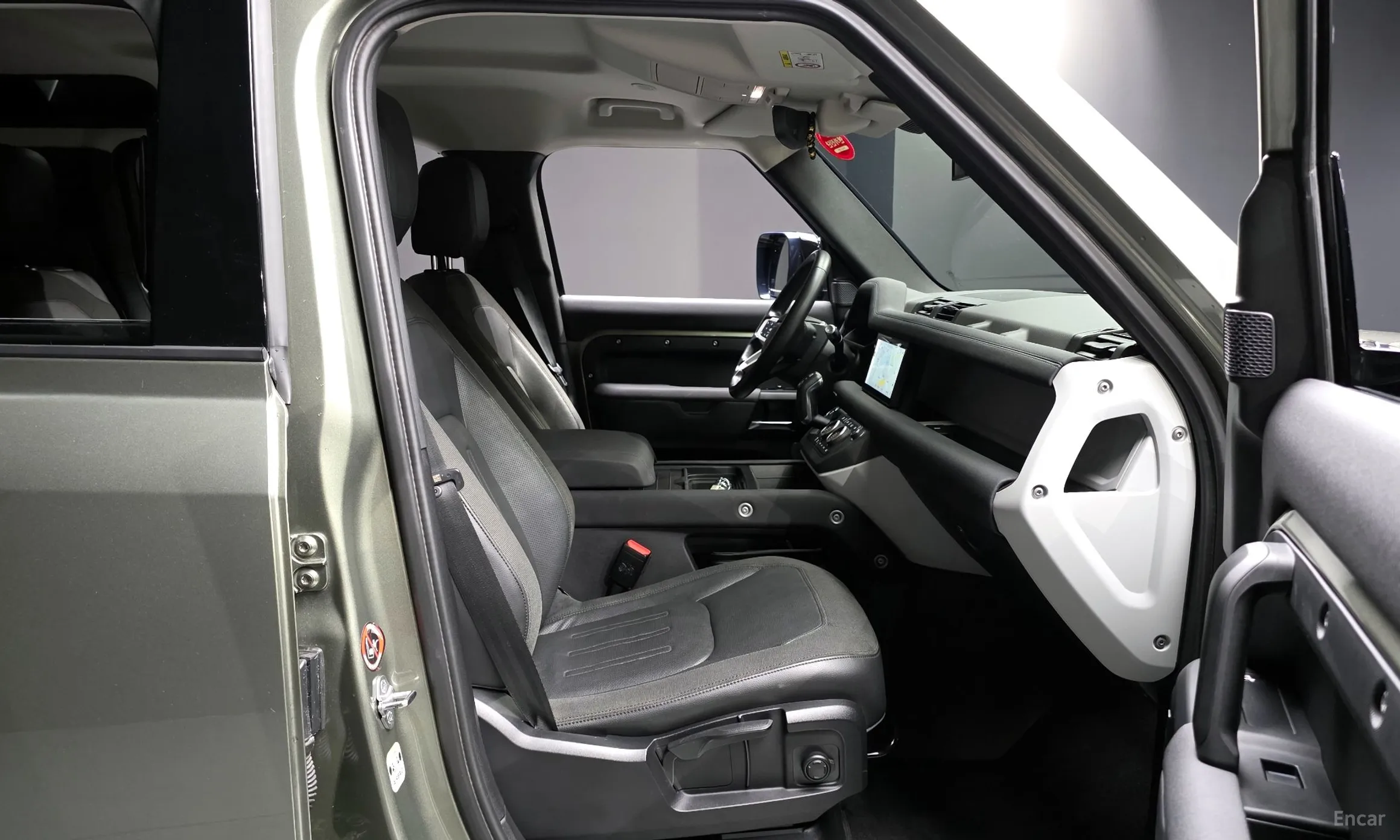 Land Rover Defender (L663) превью 12