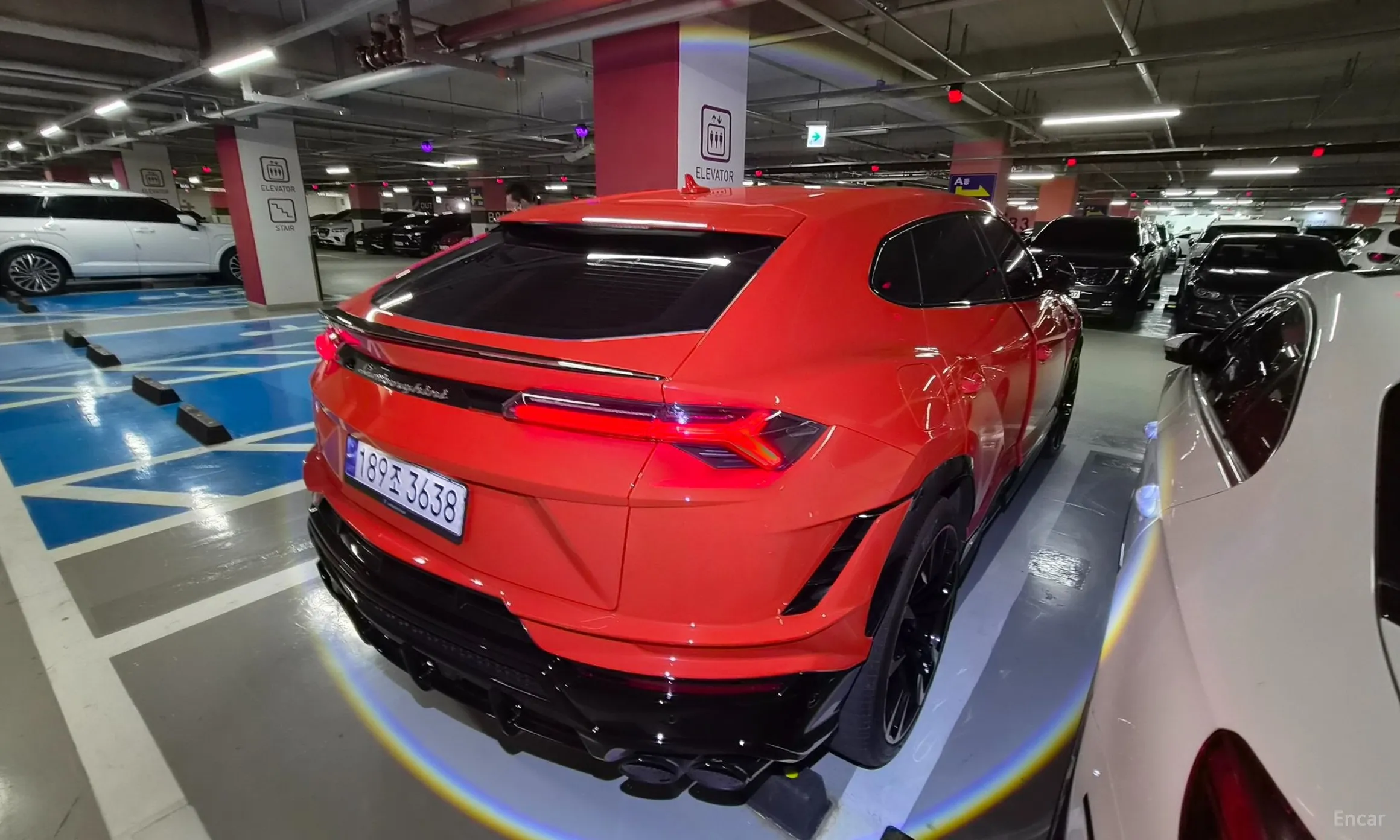 Lamborghini Urus превью 6