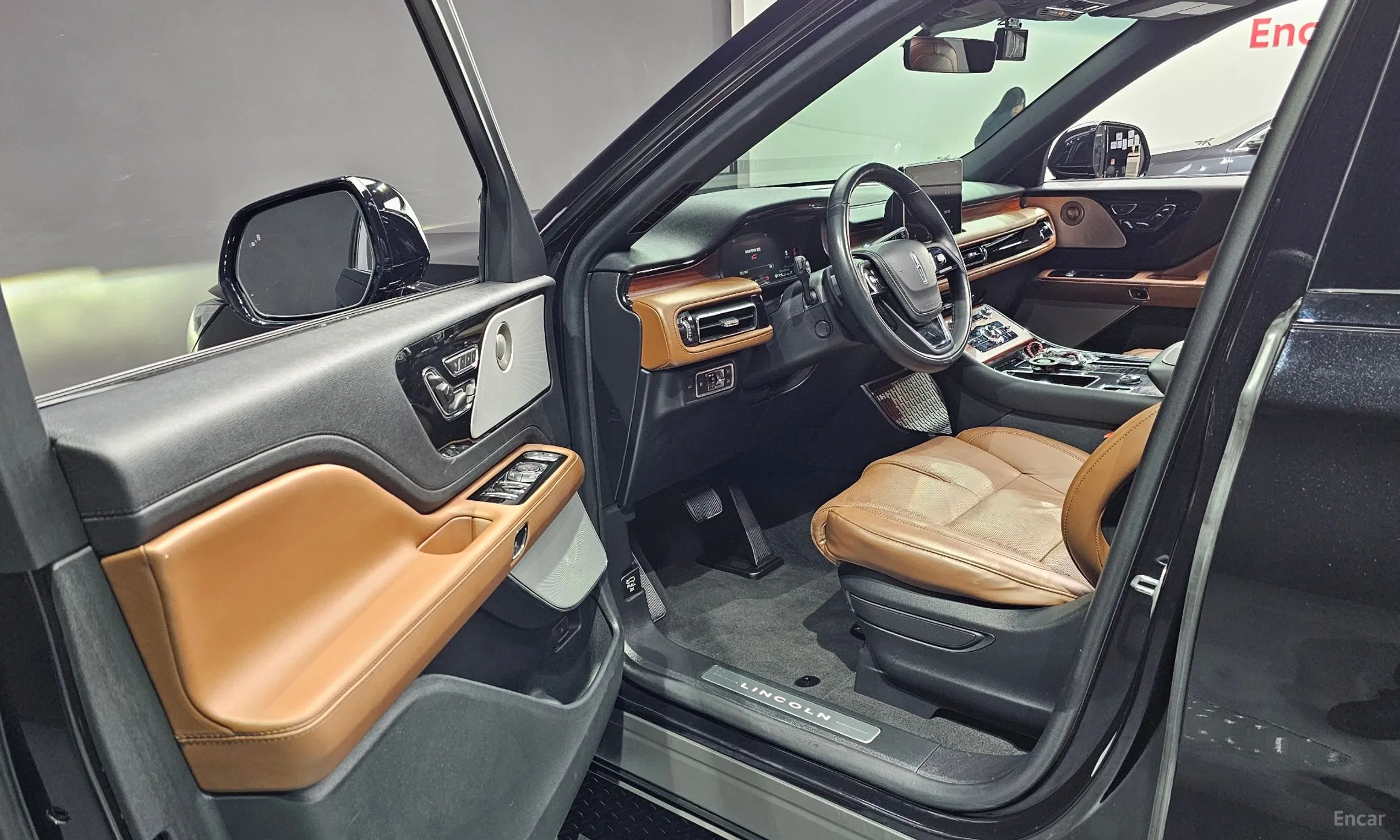 Lincoln Aviator 2nd Generation превью 10