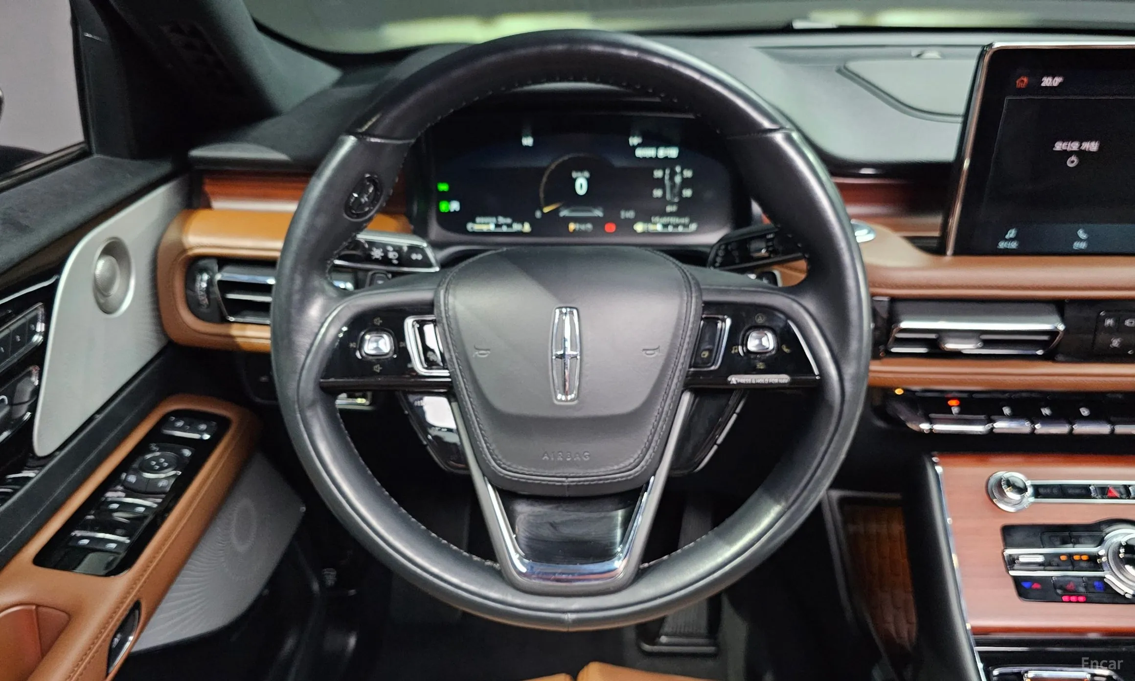 Lincoln Aviator 2nd Generation превью 15