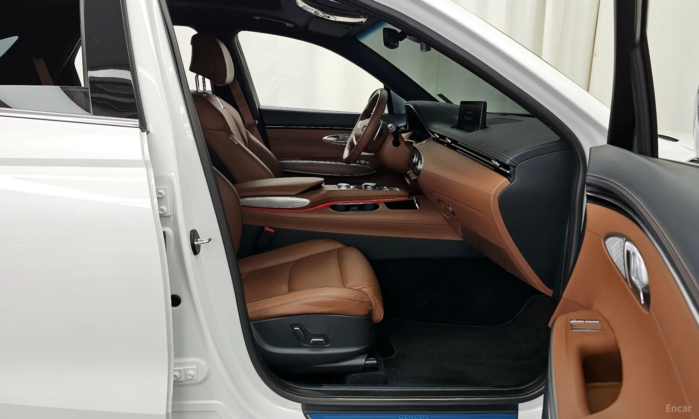 Genesis GV70 превью 11