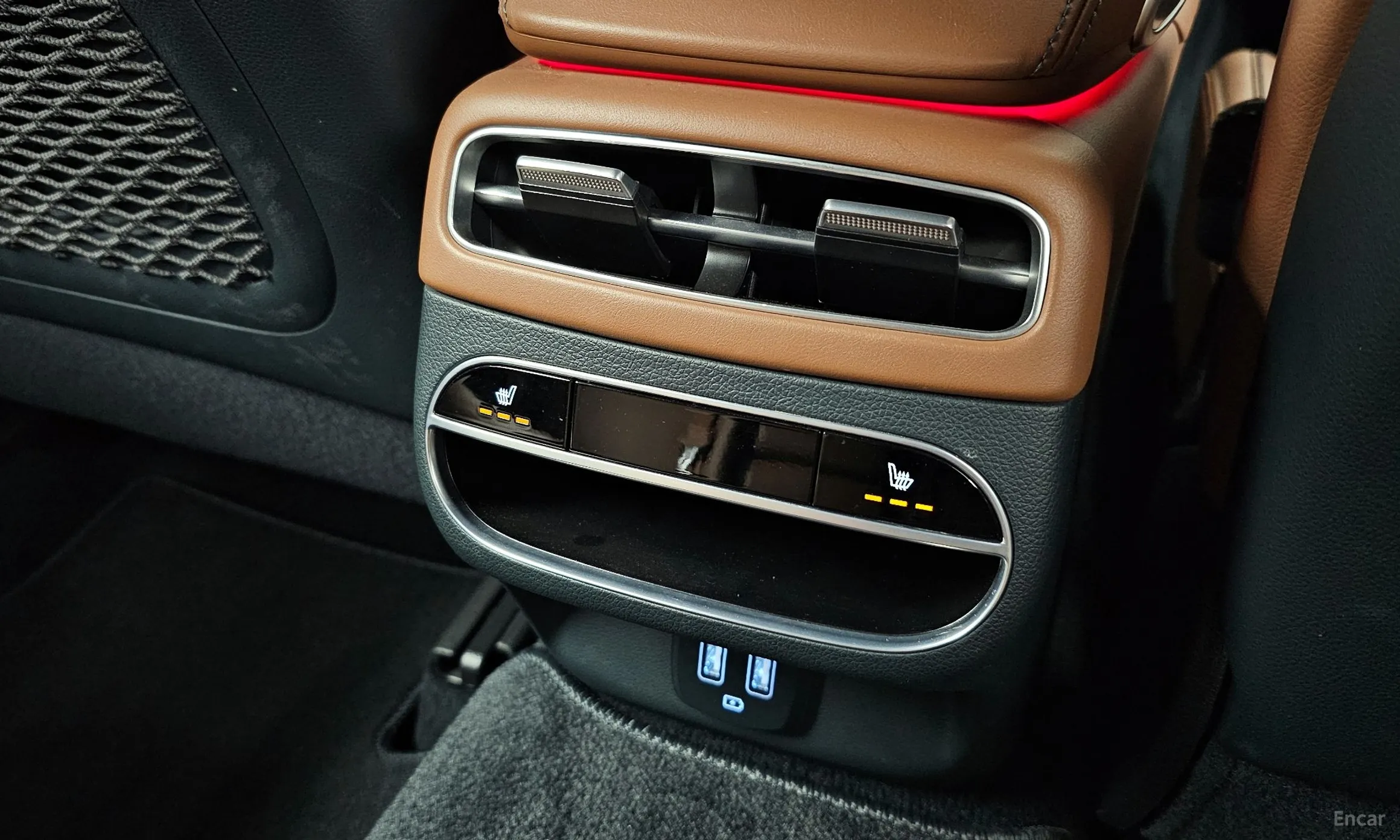 Genesis GV70 превью 19
