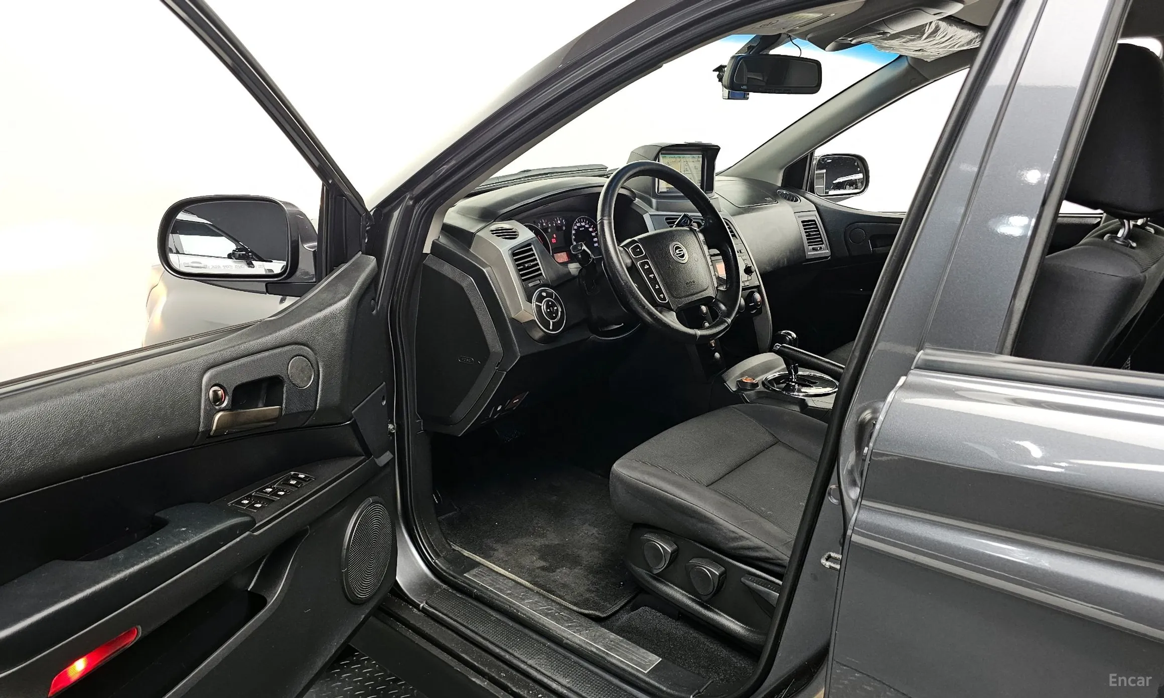 KG Mobility (SsangYong) Korando Sports превью 10