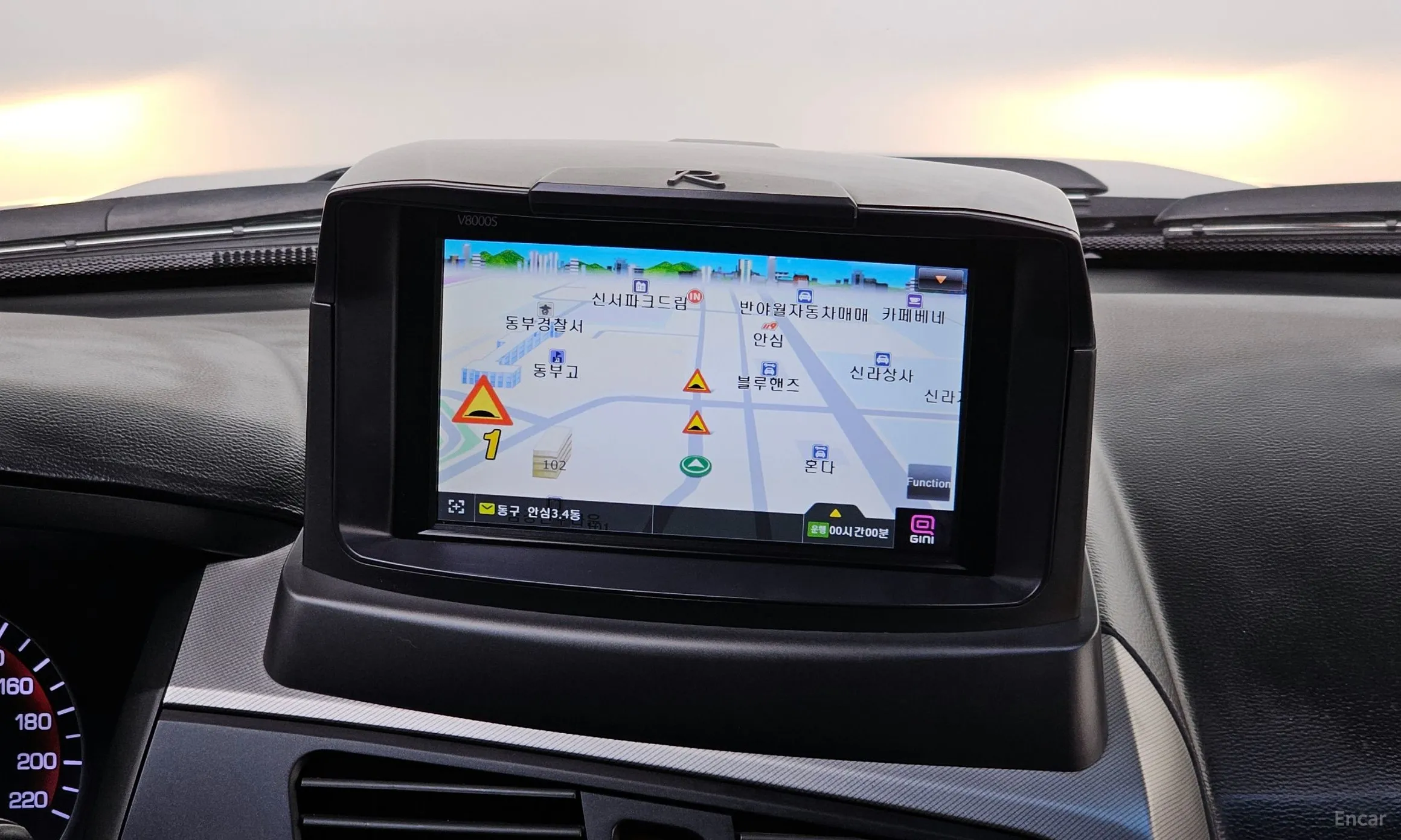 KG Mobility (SsangYong) Korando Sports превью 14