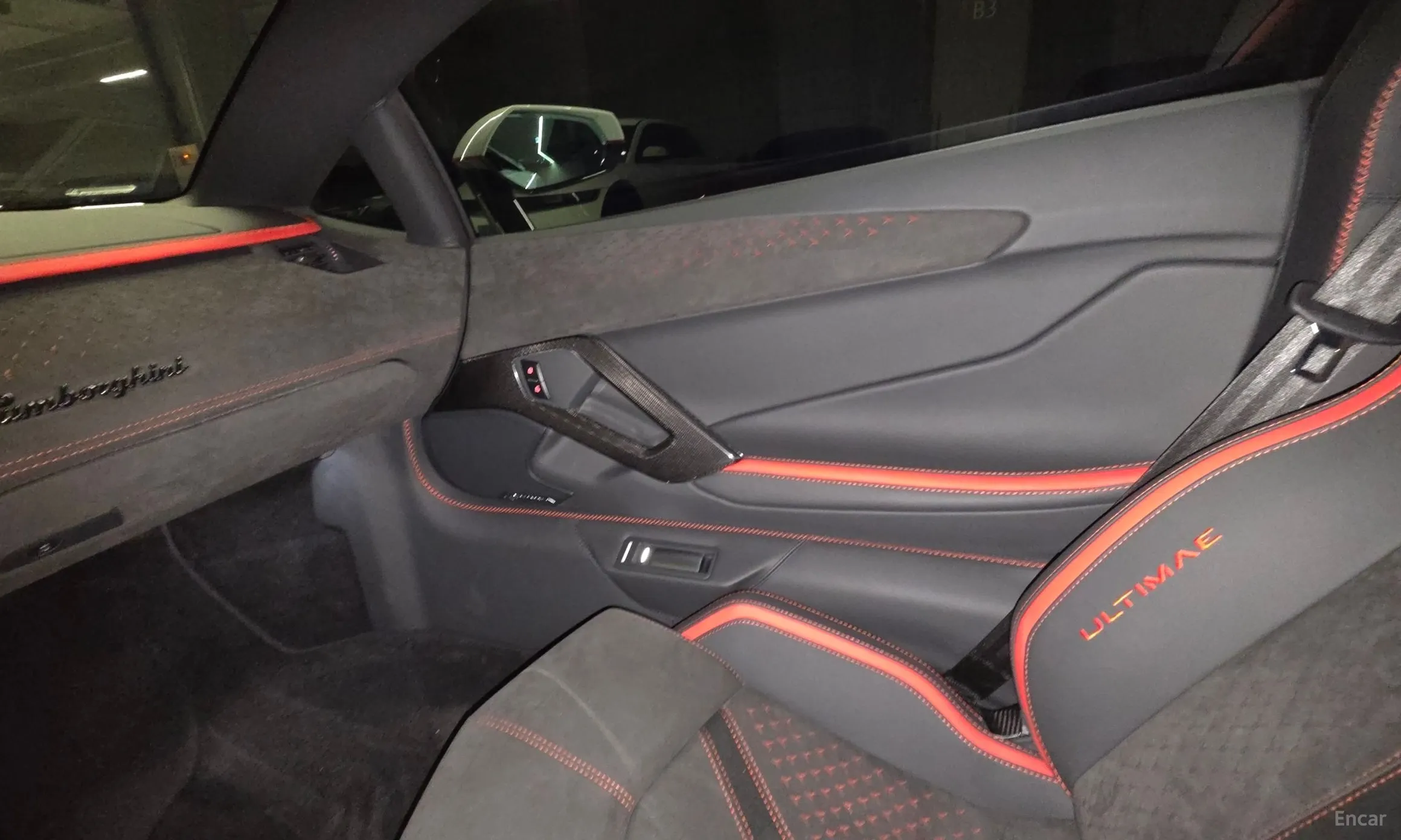 Lamborghini Aventador превью 12