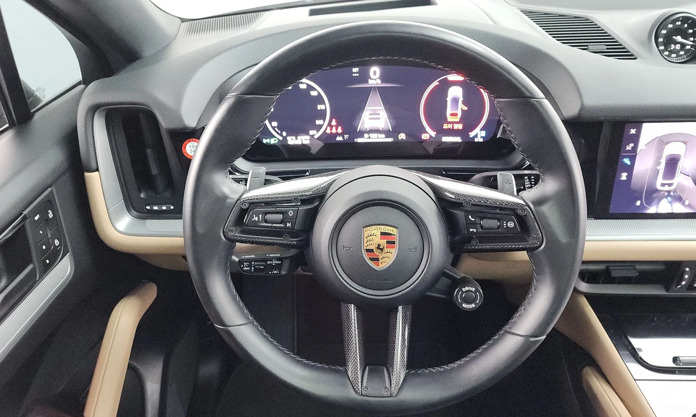 Porsche Cayenne (PO536) превью 14