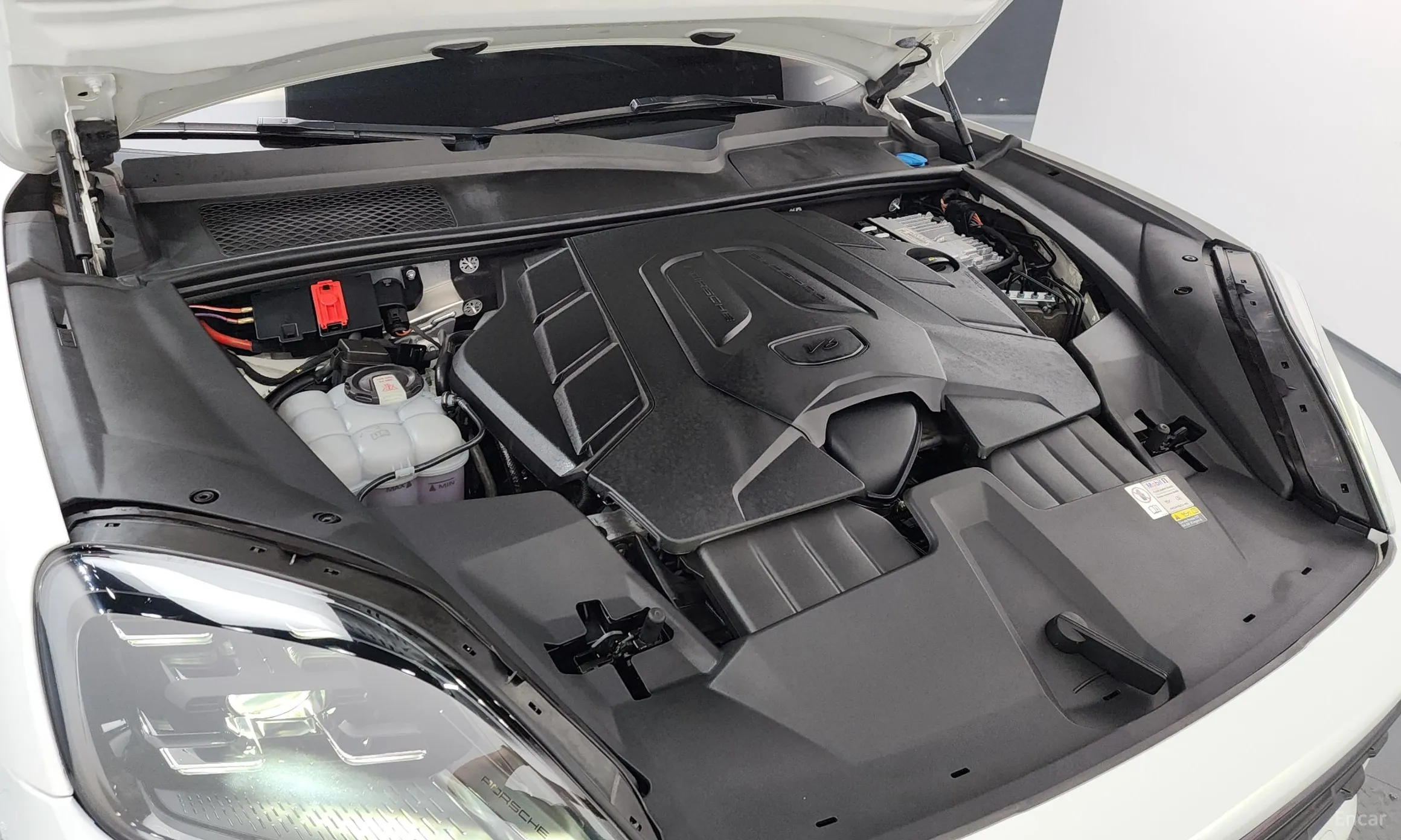Porsche Cayenne (PO536) превью 6