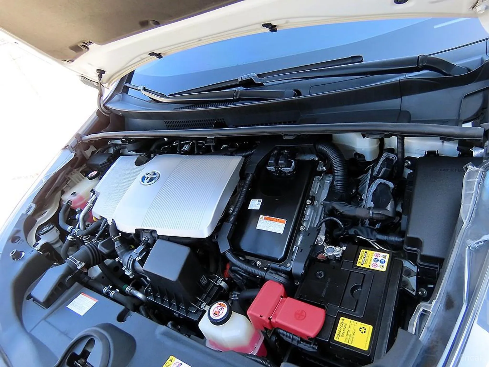 Toyota Prius 4th Generation превью 17