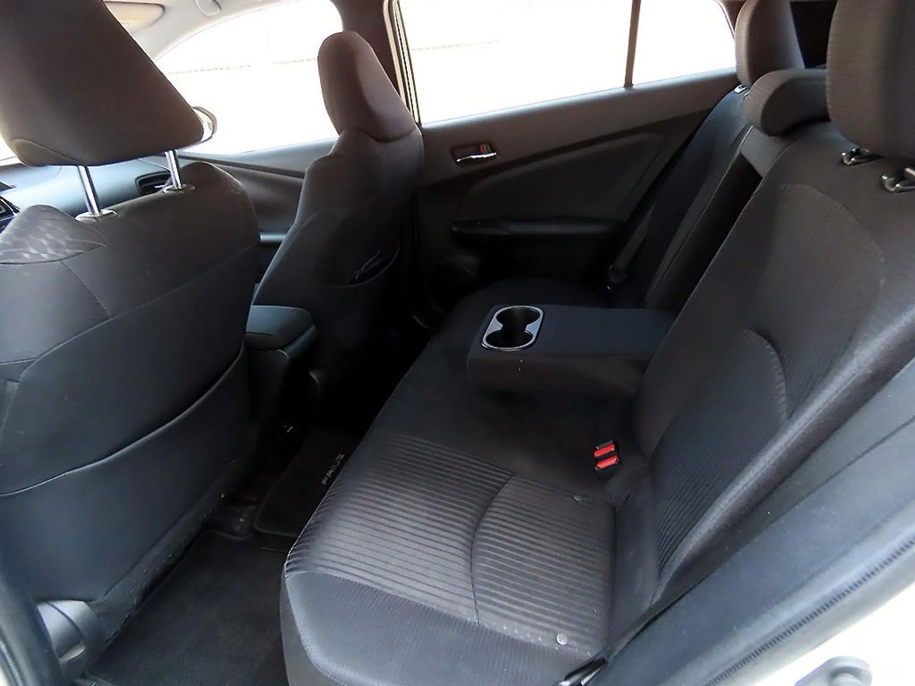 Toyota Prius 4th Generation превью 6