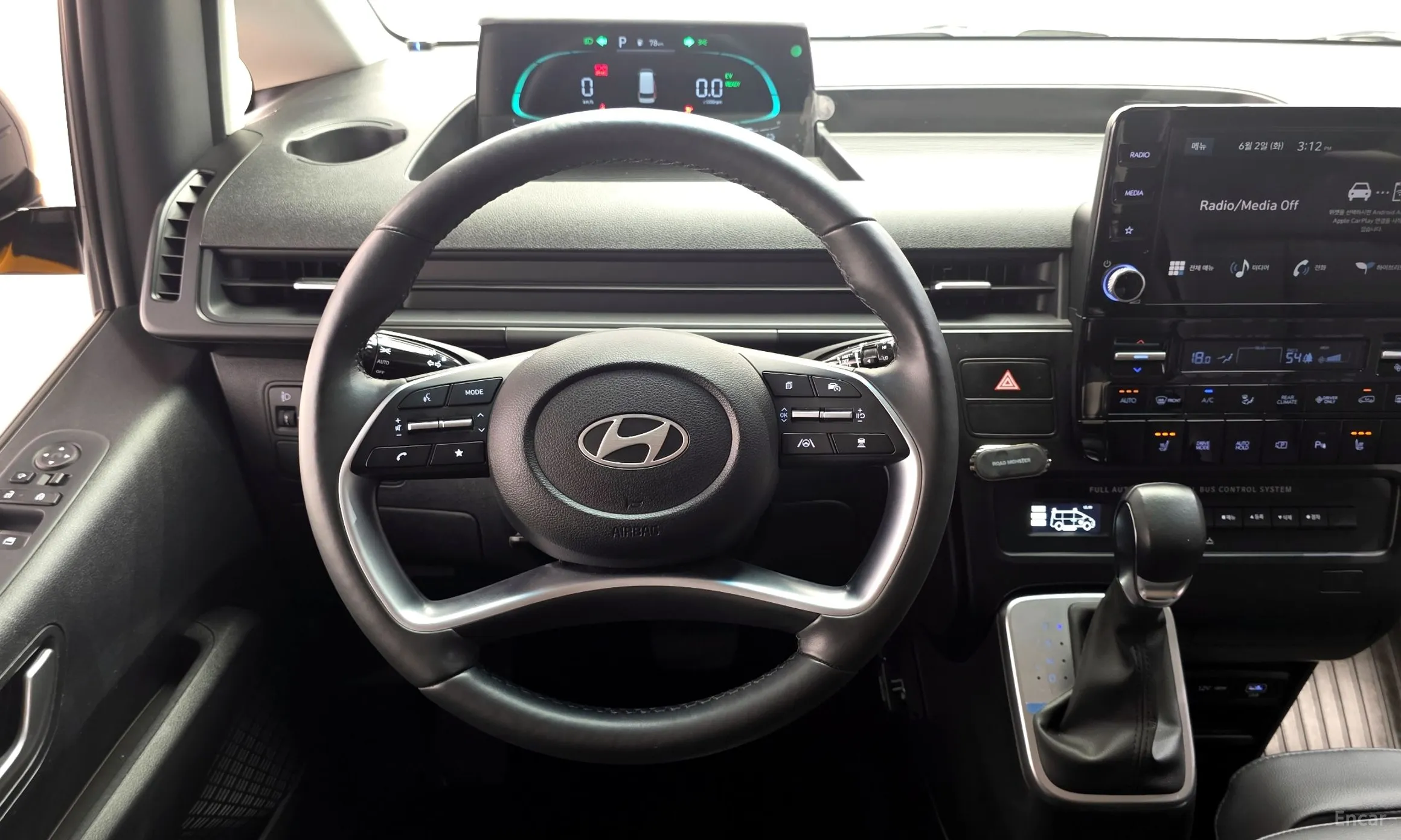 Hyundai Staria превью 14