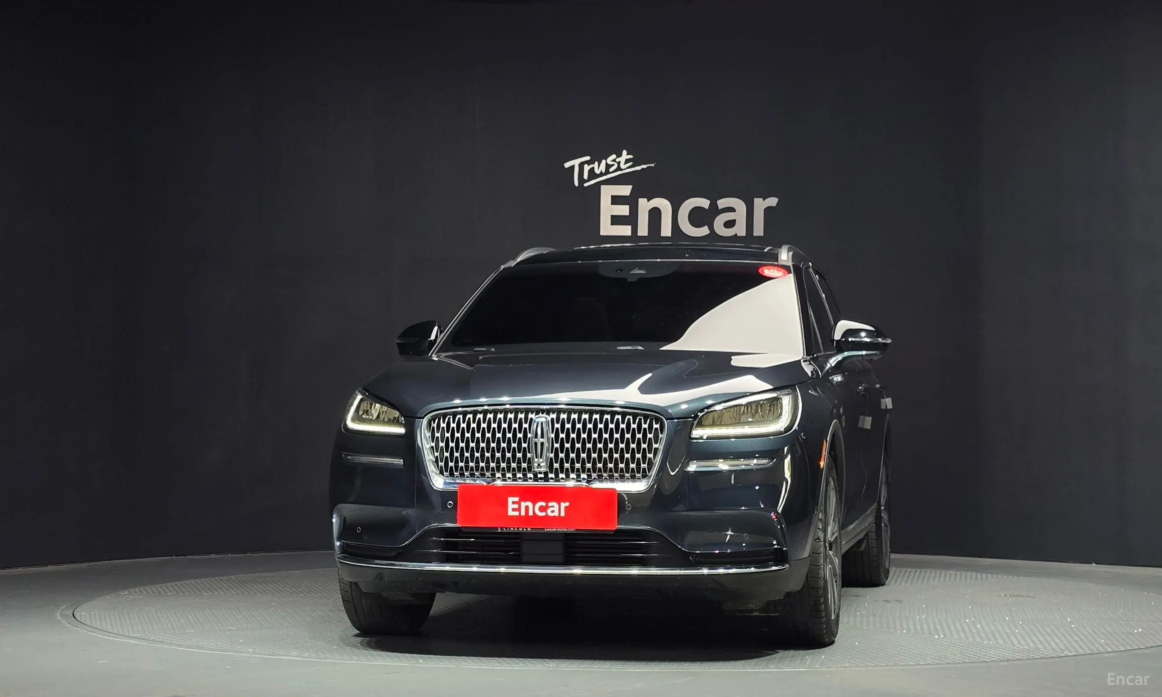 Lincoln Corsair превью 3