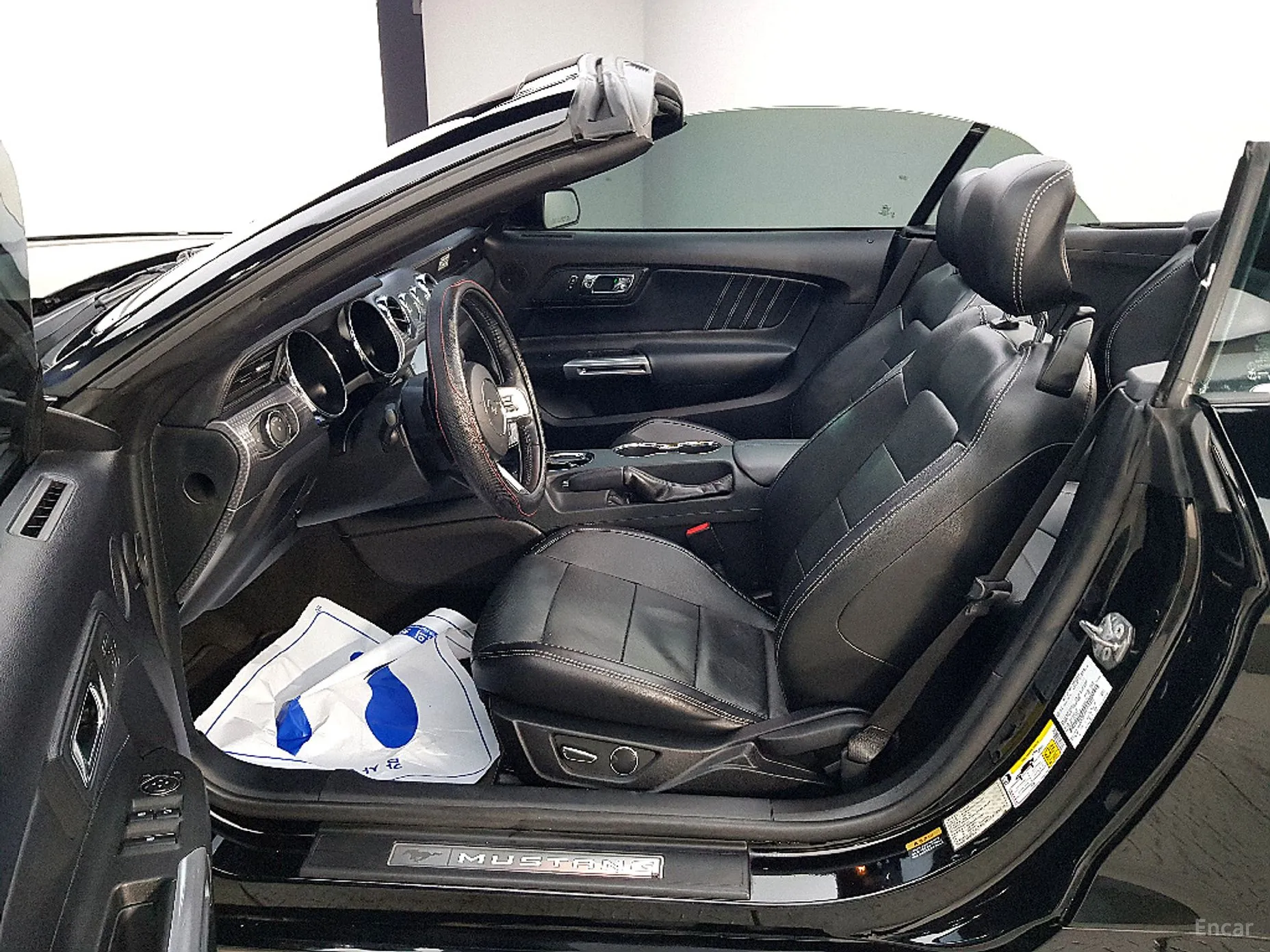 Ford Mustang превью 8