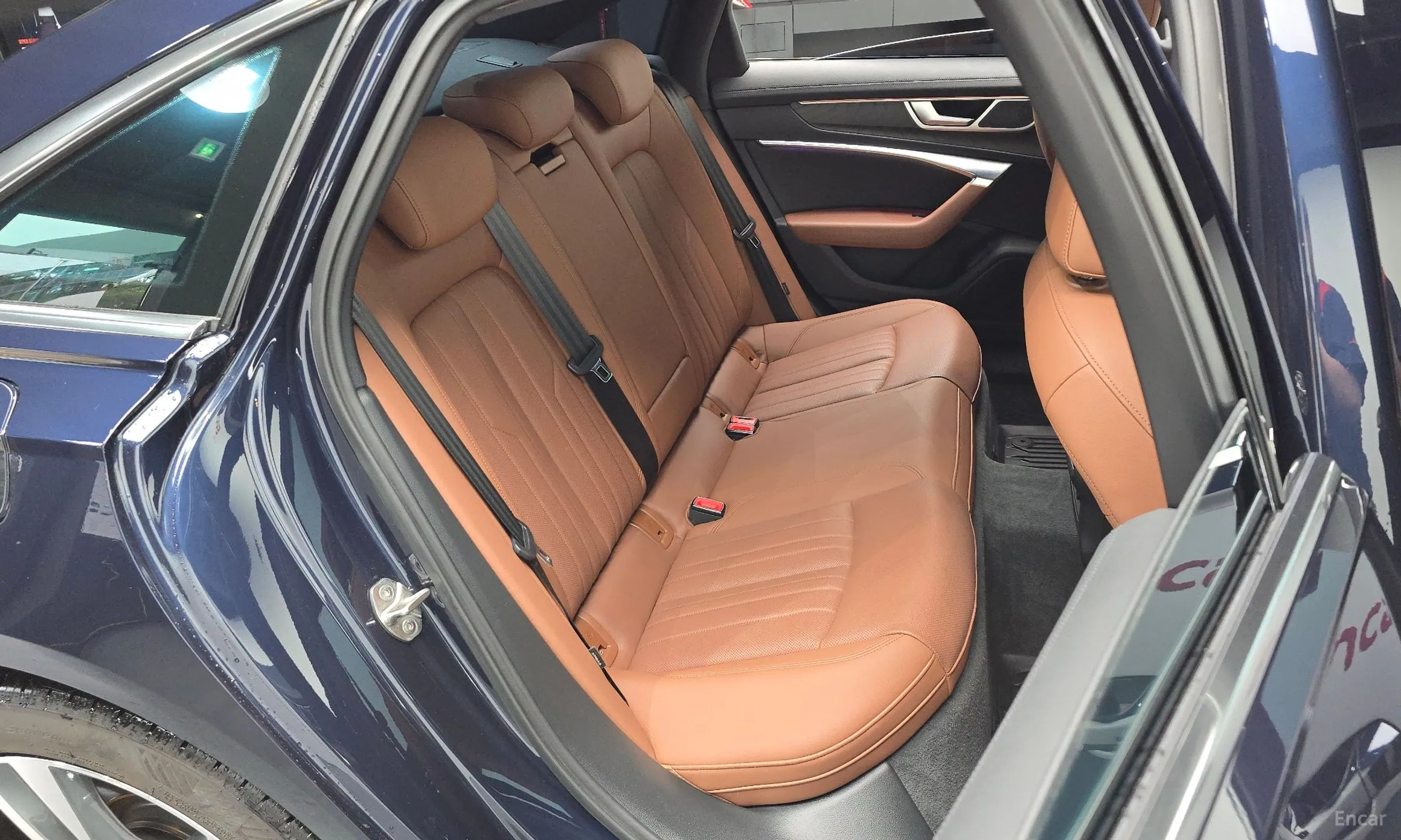 Audi A6 (C8) превью 12