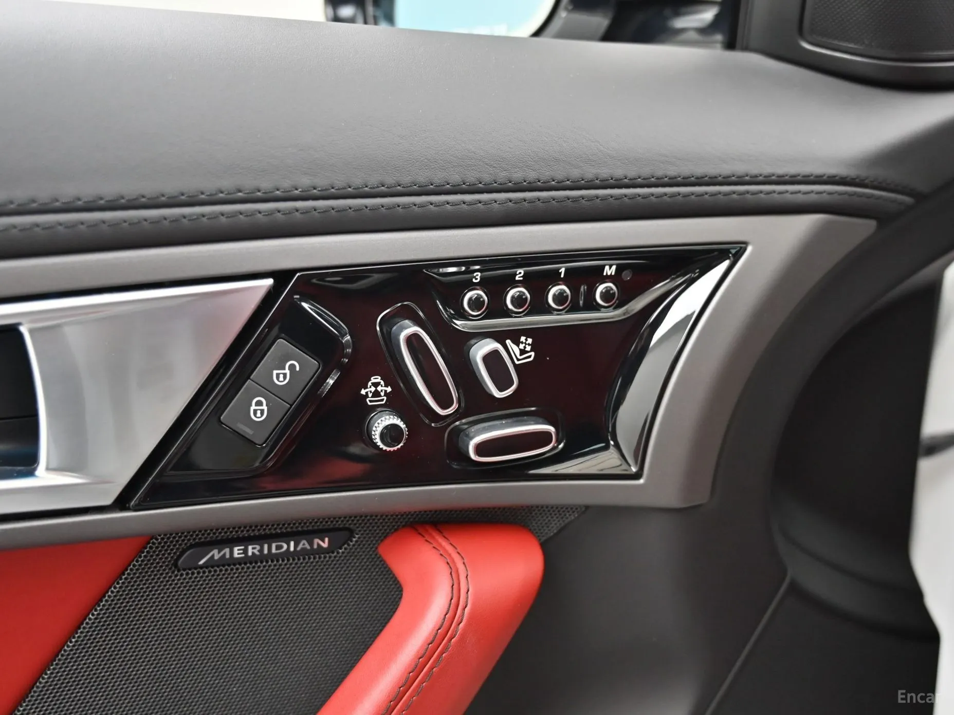 Jaguar F-TYPE превью 16