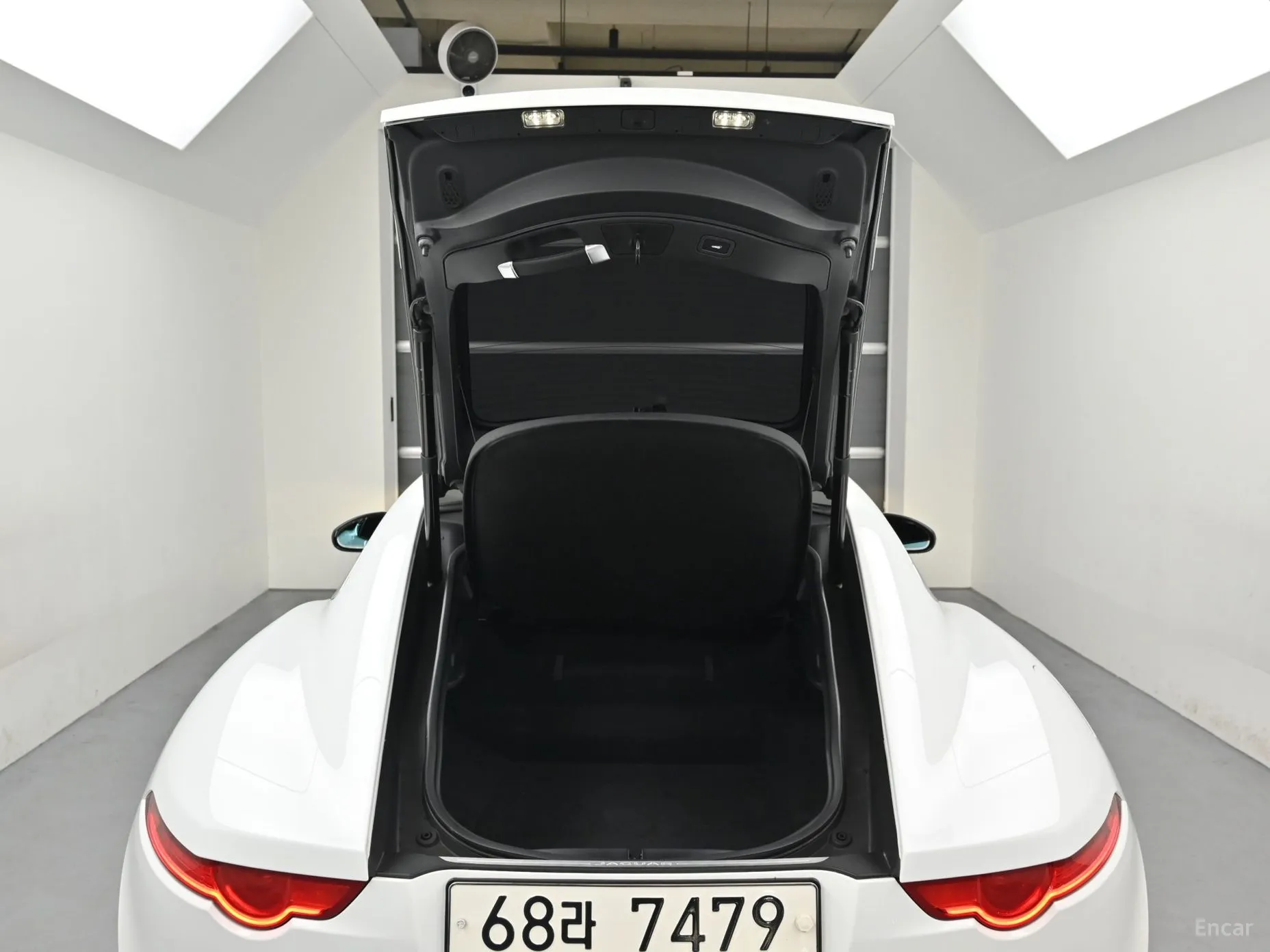 Jaguar F-TYPE превью 19