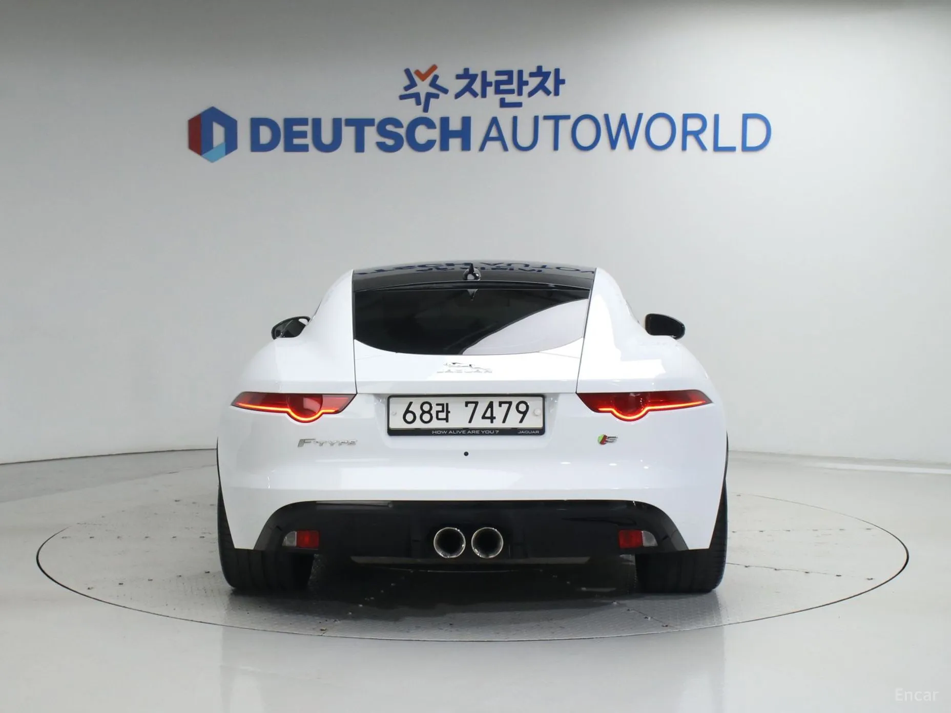 Jaguar F-TYPE превью 4