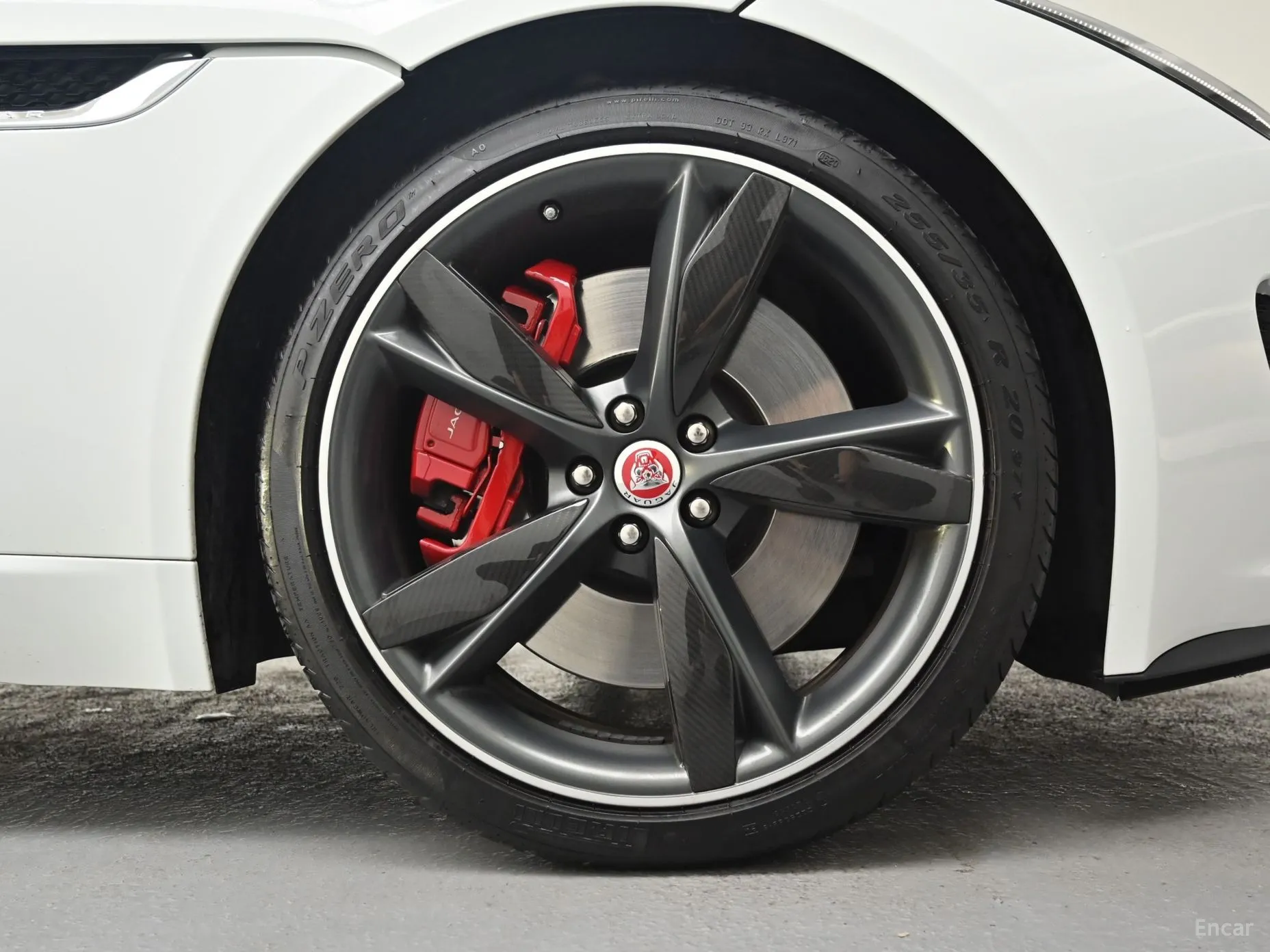 Jaguar F-TYPE превью 5
