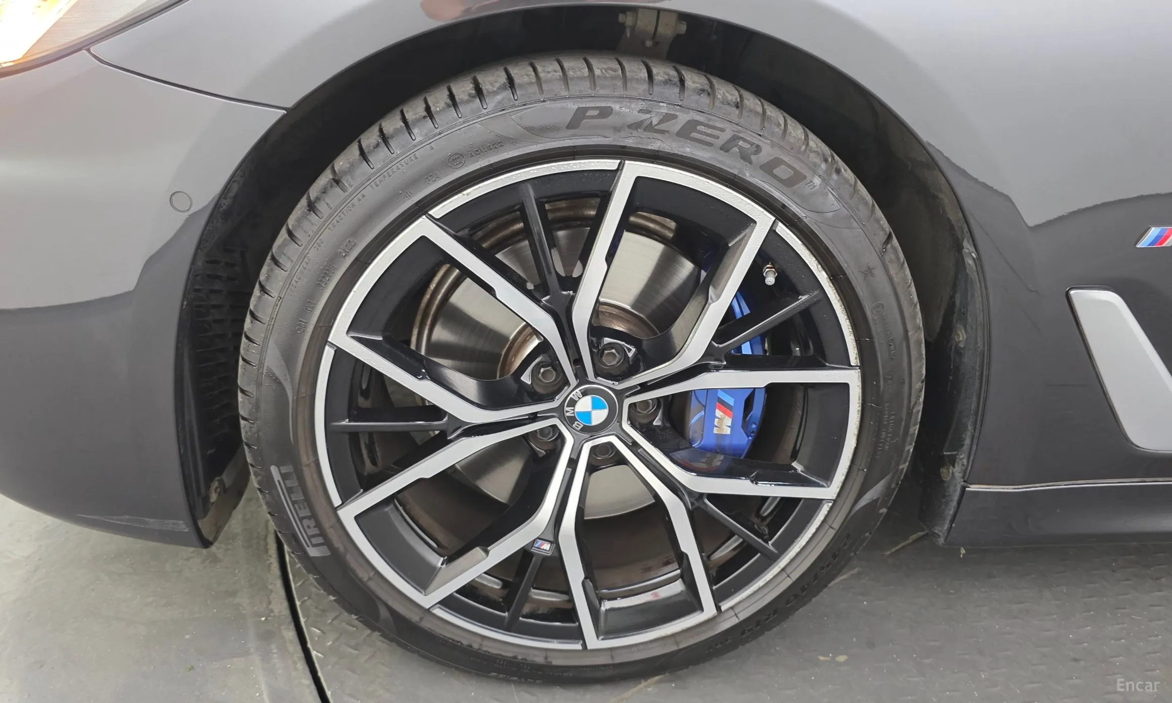 BMW 5 Series (G30) превью 5