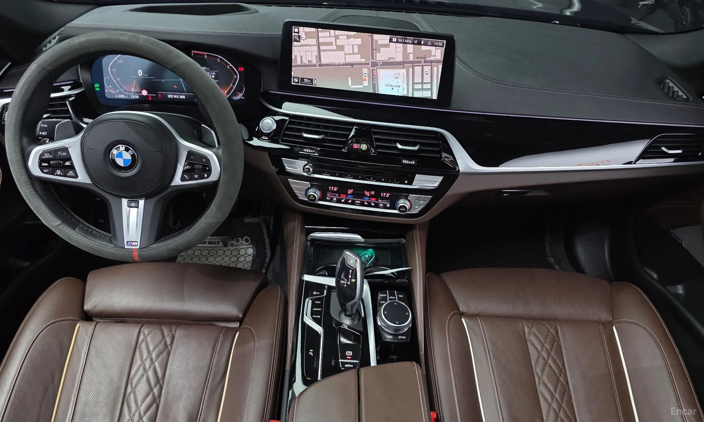 BMW 5 Series (G30) превью 7