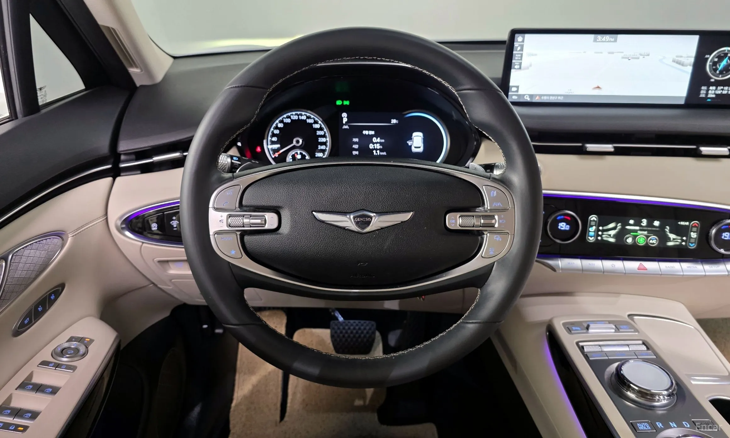 Genesis GV70 превью 13