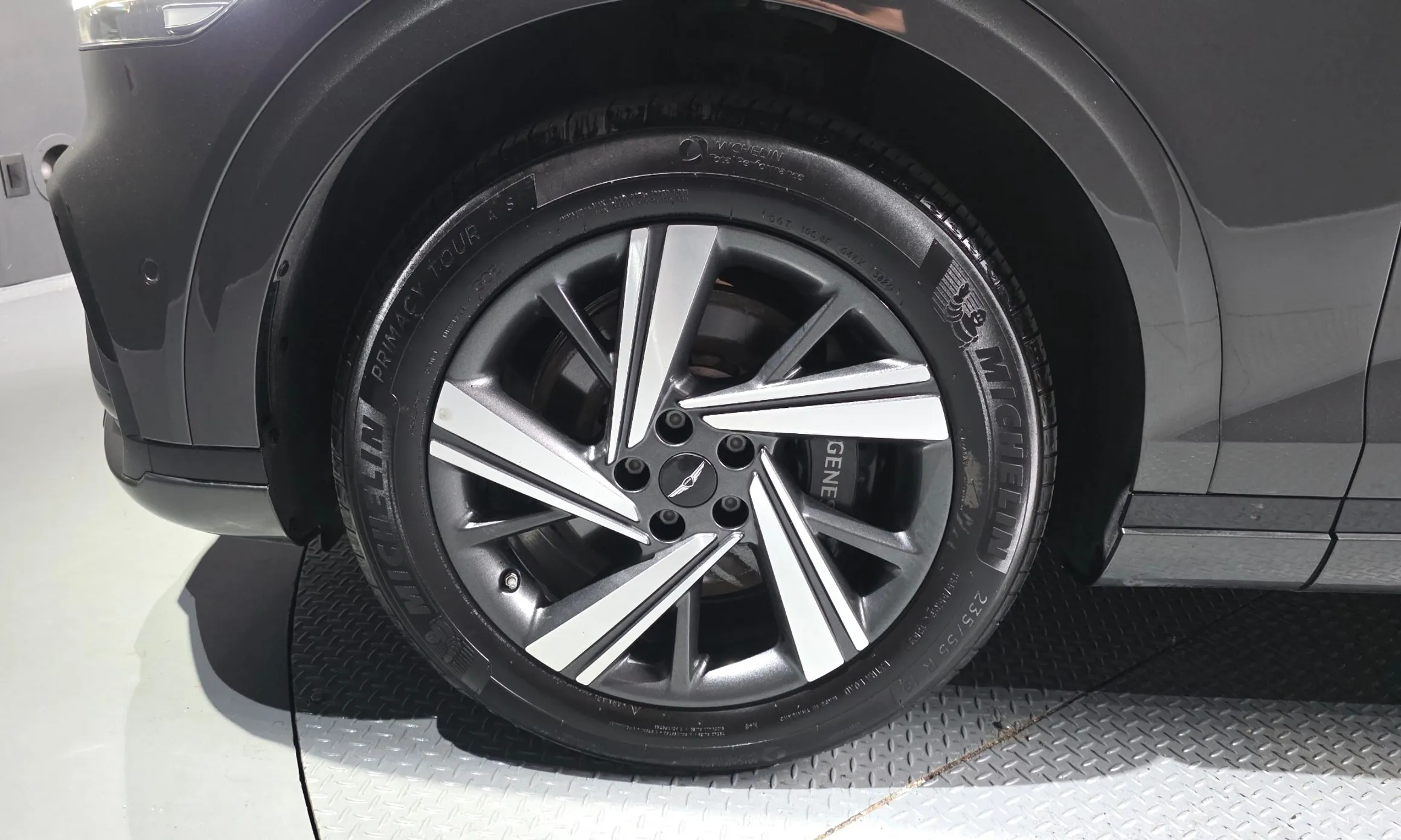 Genesis GV70 превью 5