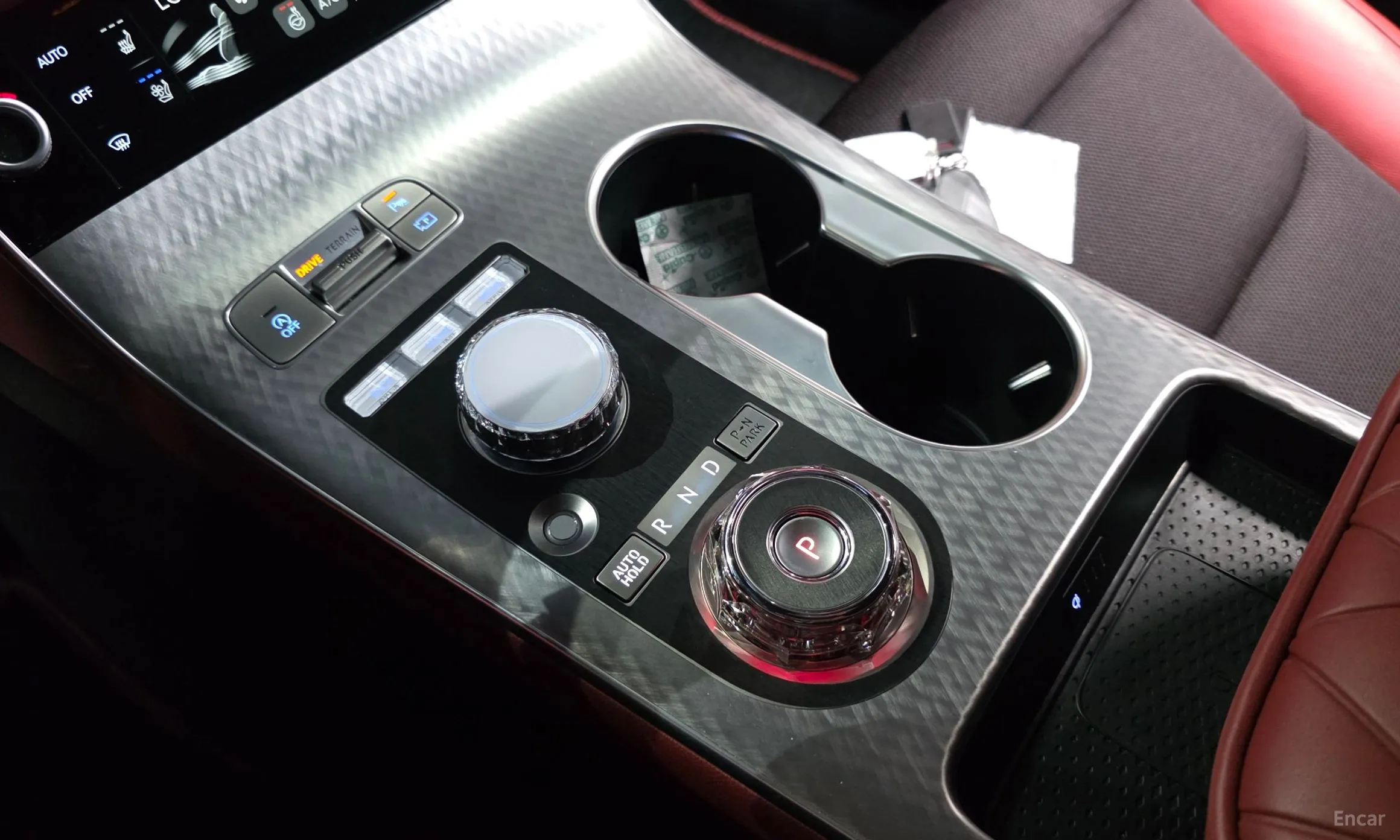 Genesis GV70 превью 9
