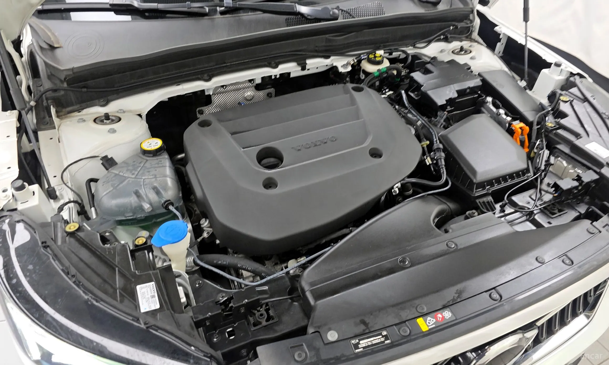 Volvo XC40 превью 6