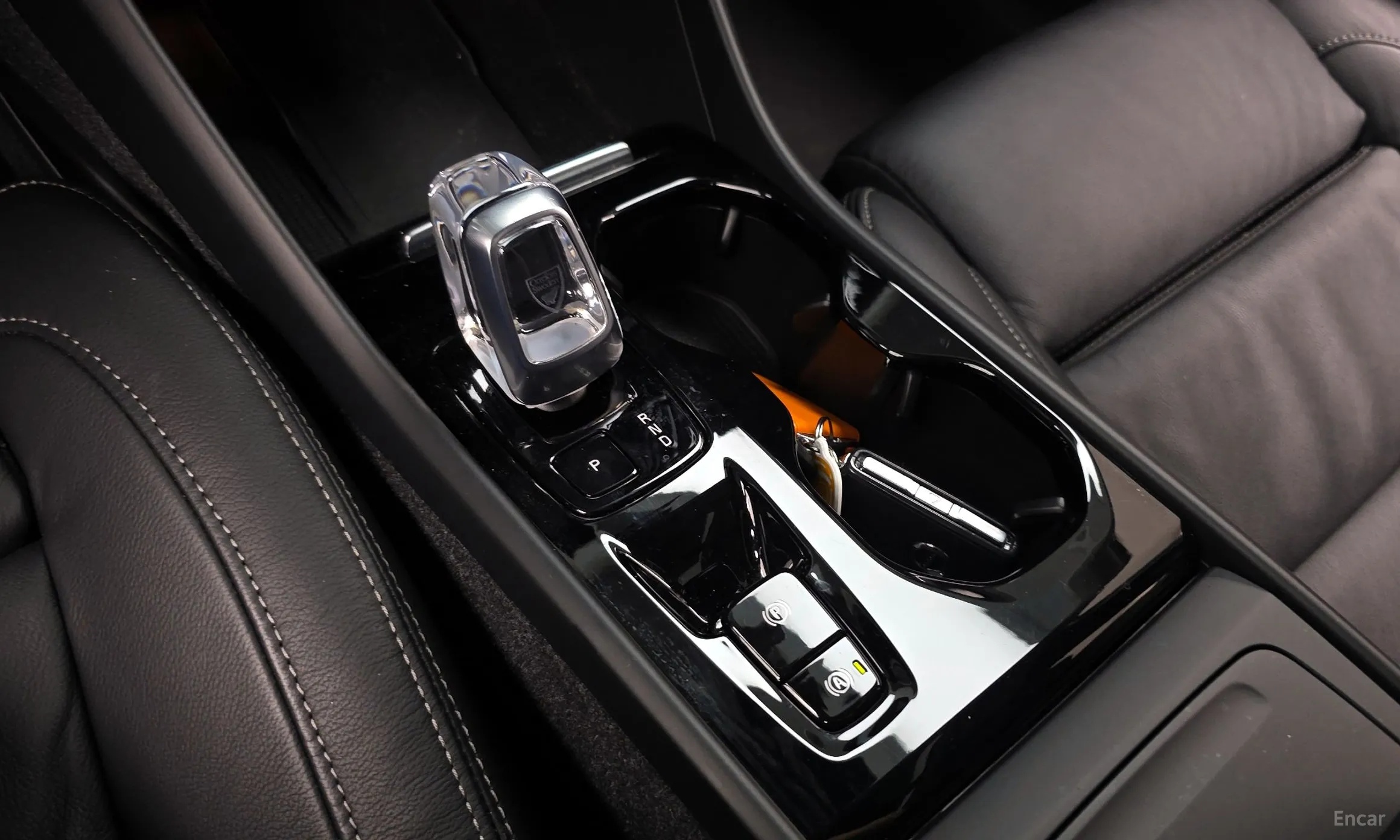 Volvo XC40 превью 9