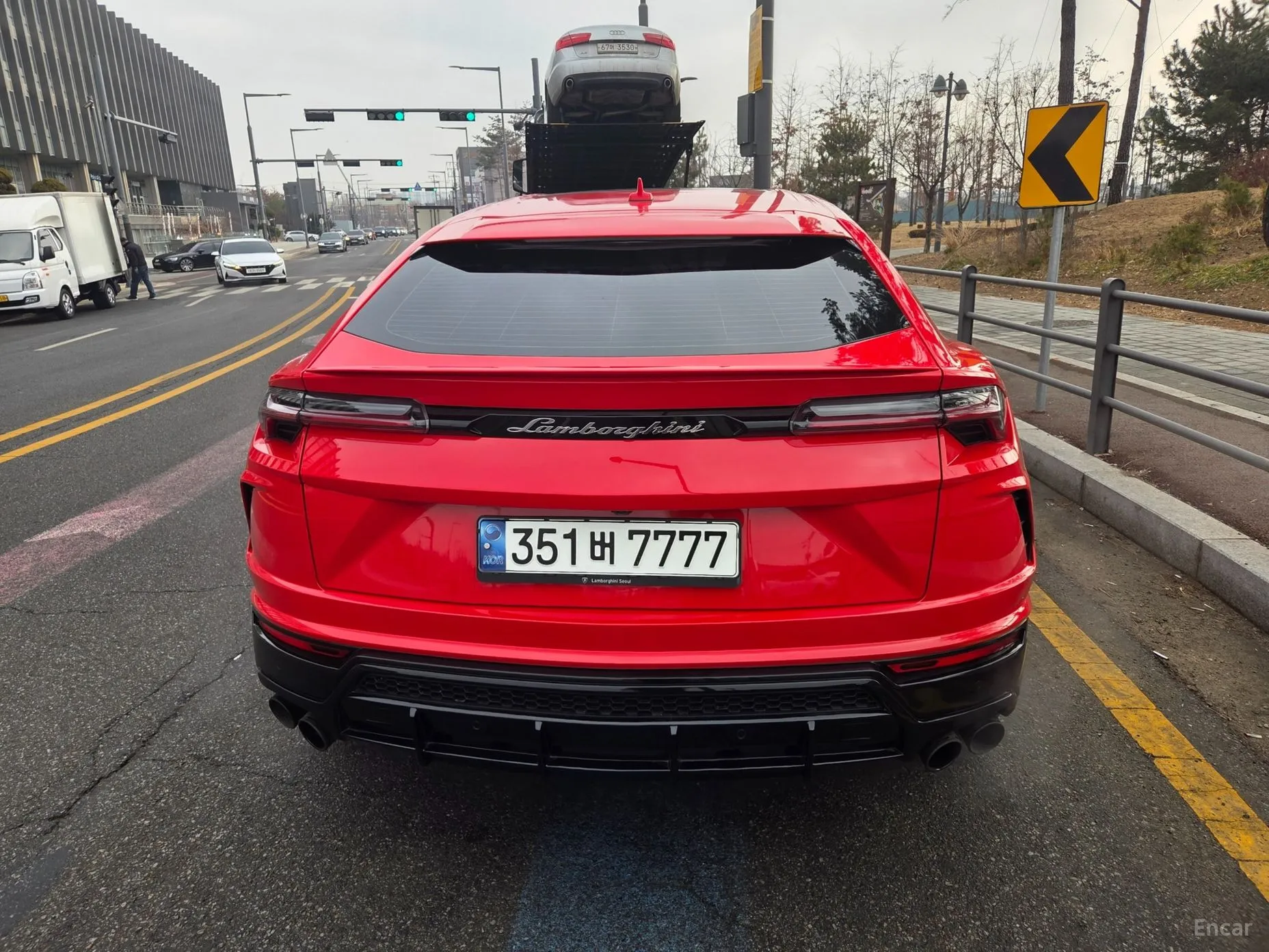 Lamborghini Urus превью 4