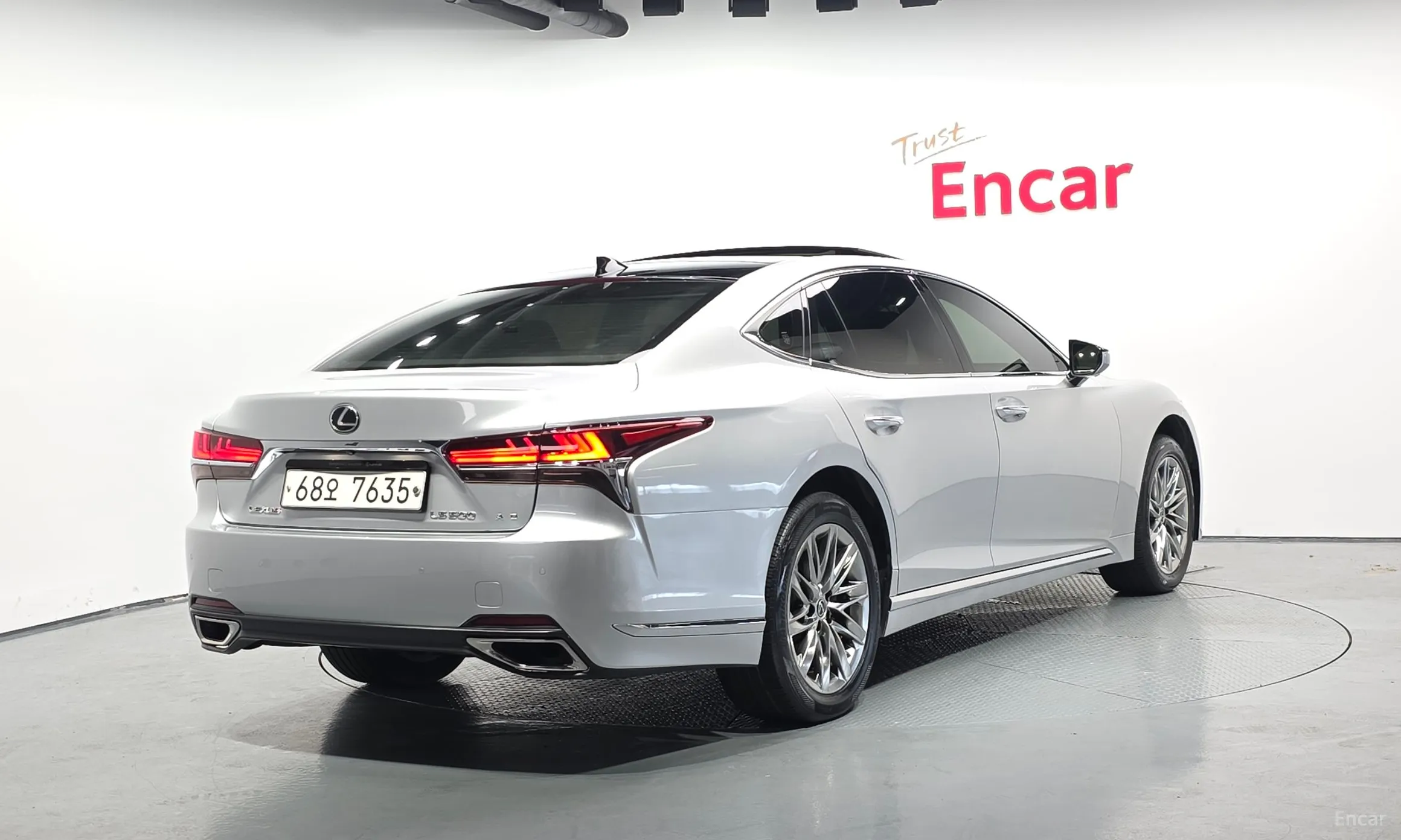 Lexus LS500 5th Generation