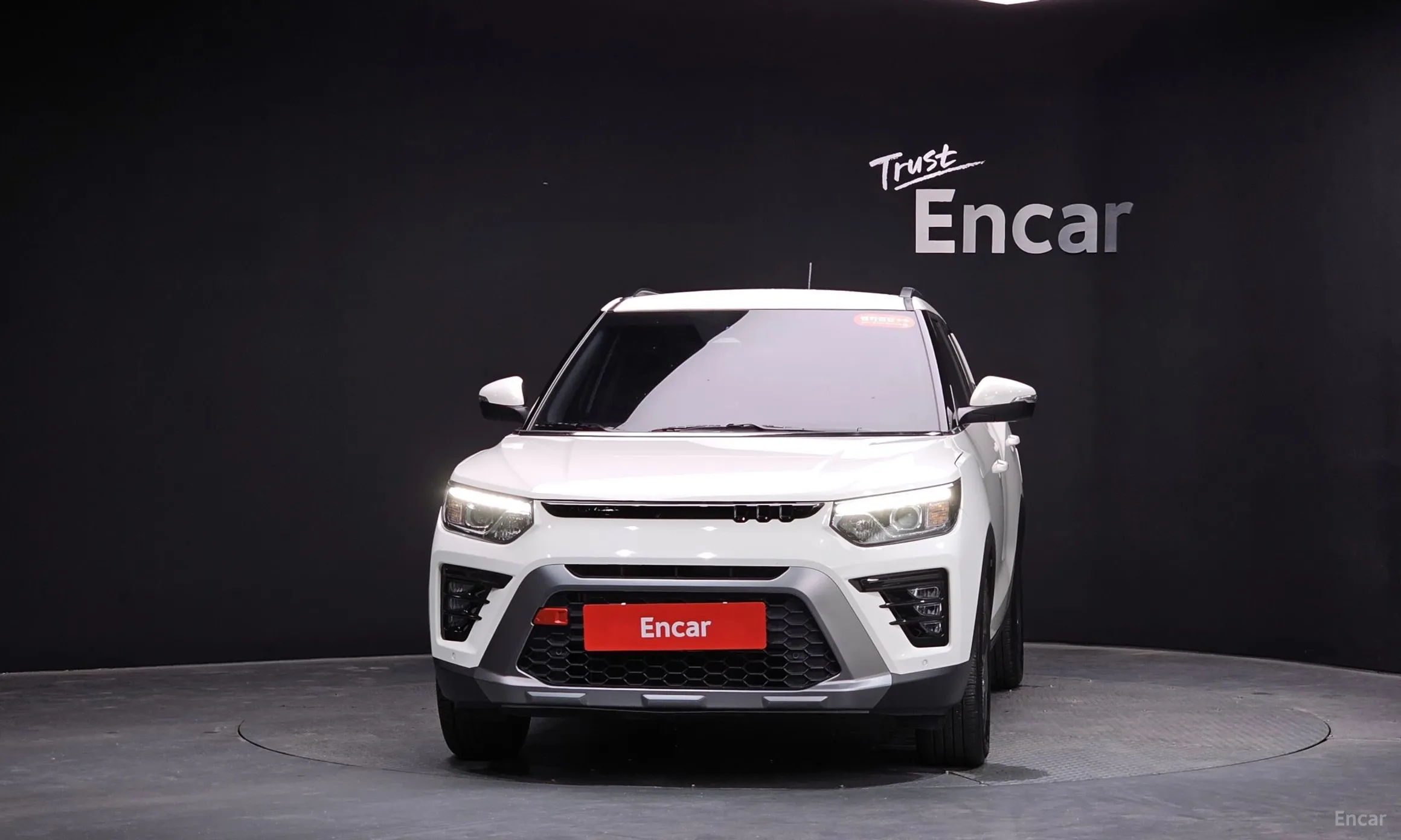 KG Mobility (SsangYong) Tivoli превью 3