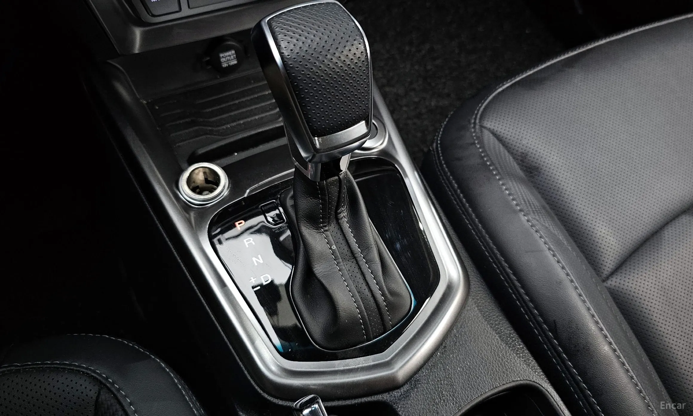 KG Mobility (SsangYong) Tivoli превью 9