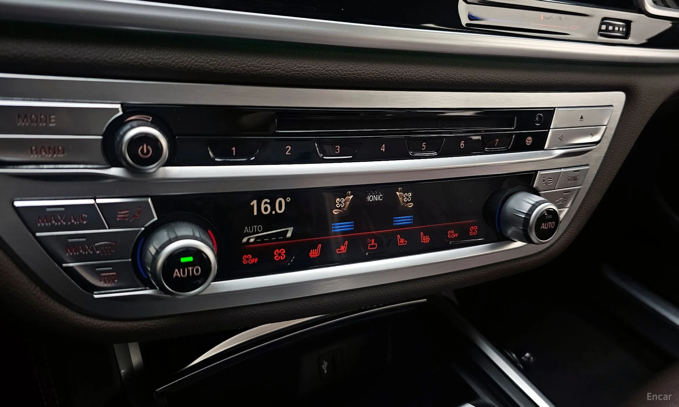 BMW 7 Series (G11) превью 19