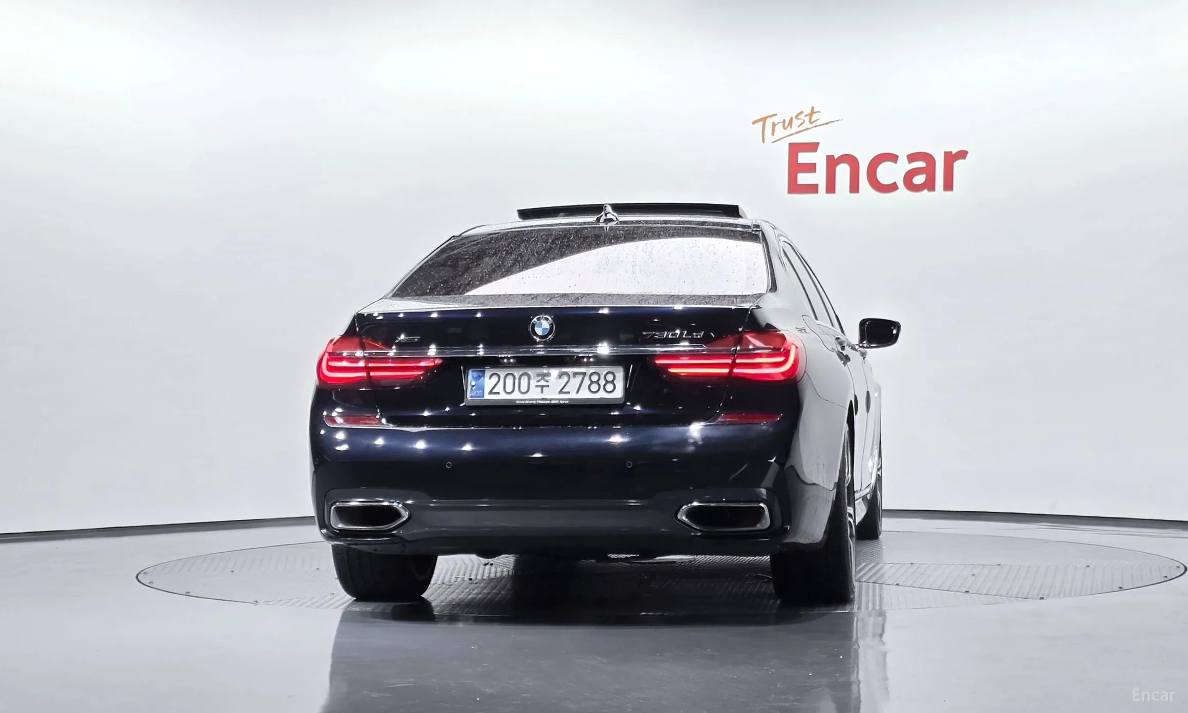 BMW 7 Series (G11) превью 4