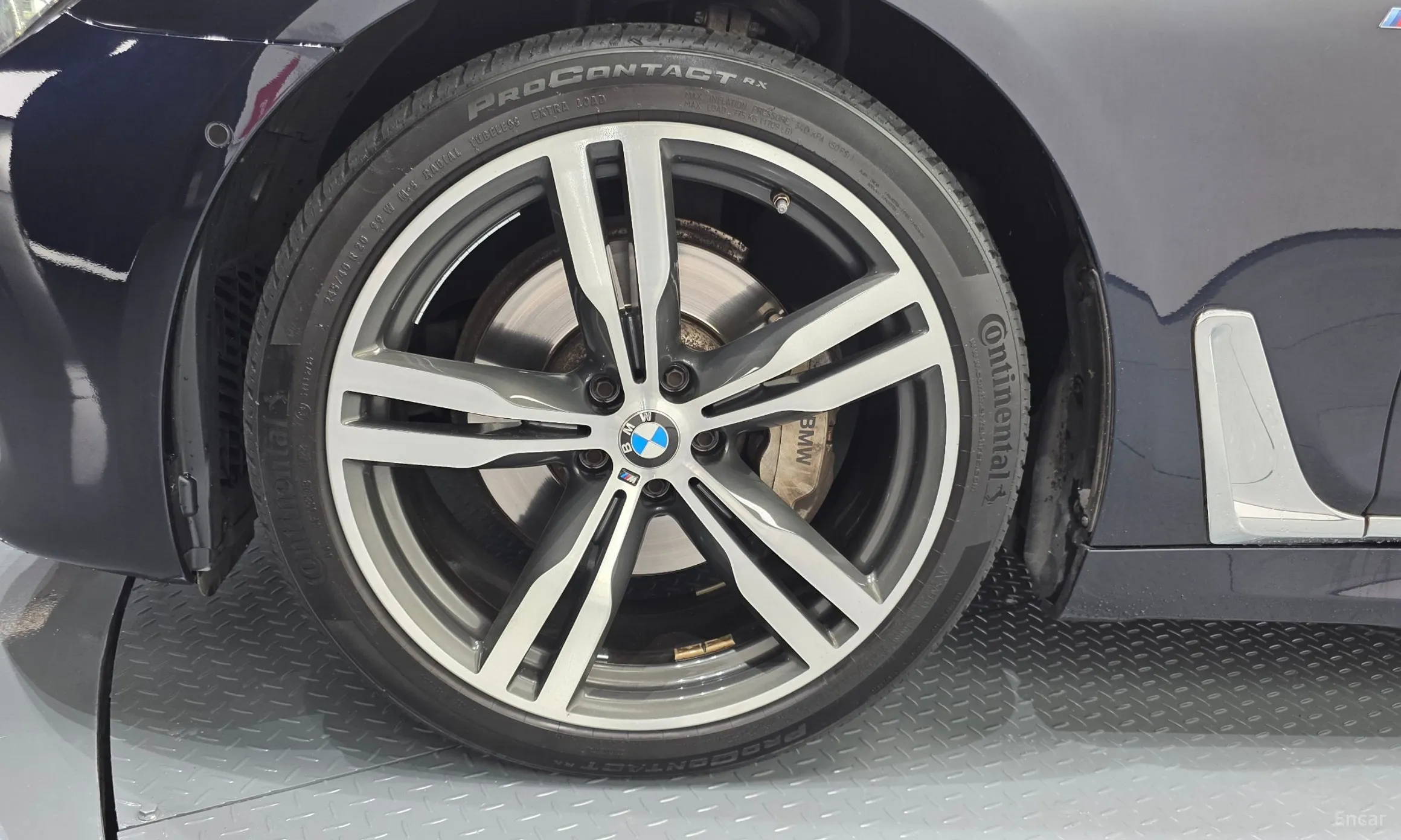 BMW 7 Series (G11) превью 5
