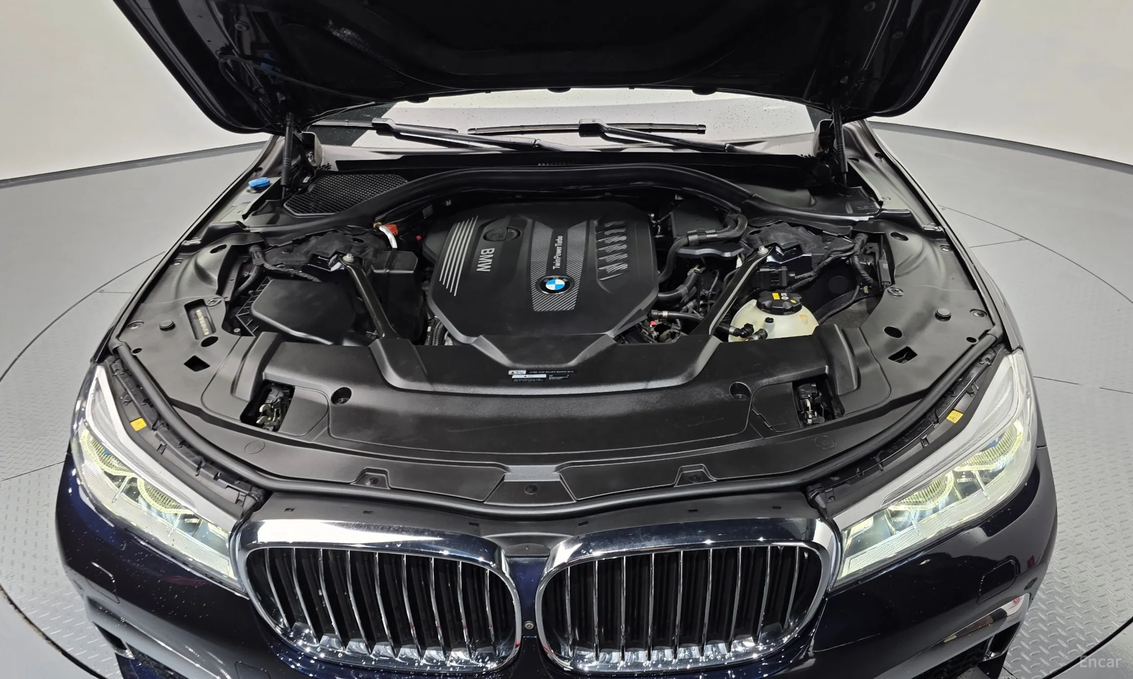 BMW 7 Series (G11) превью 6