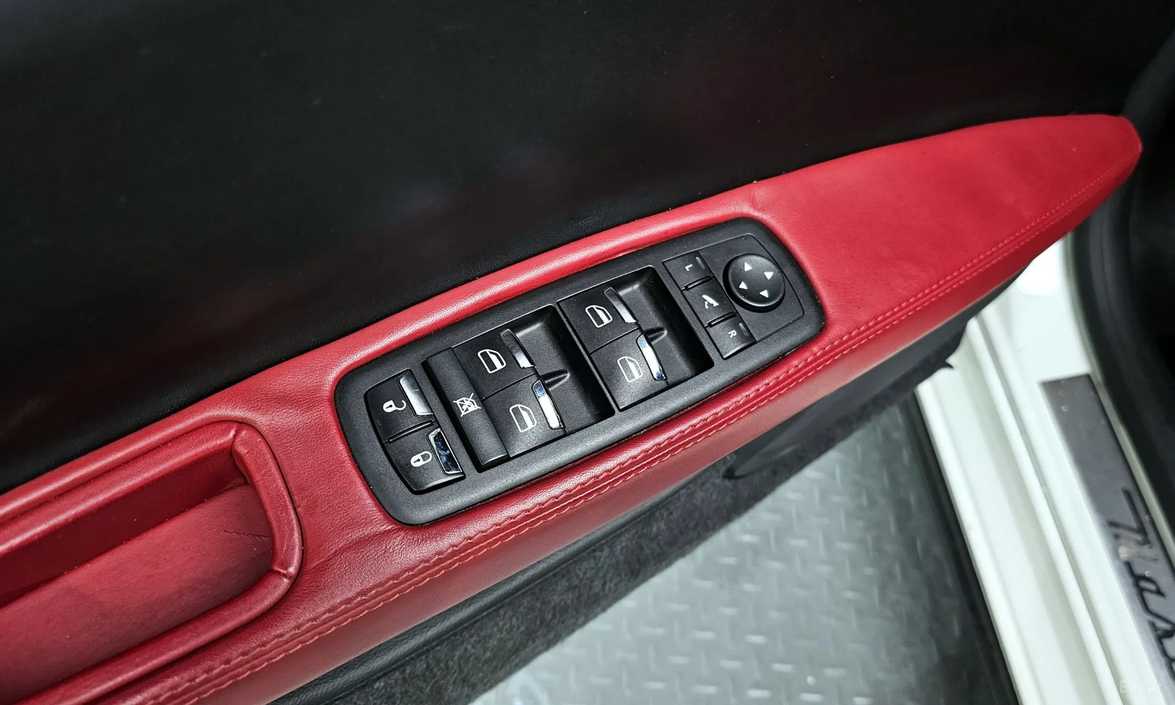 Maserati Ghibli превью 17