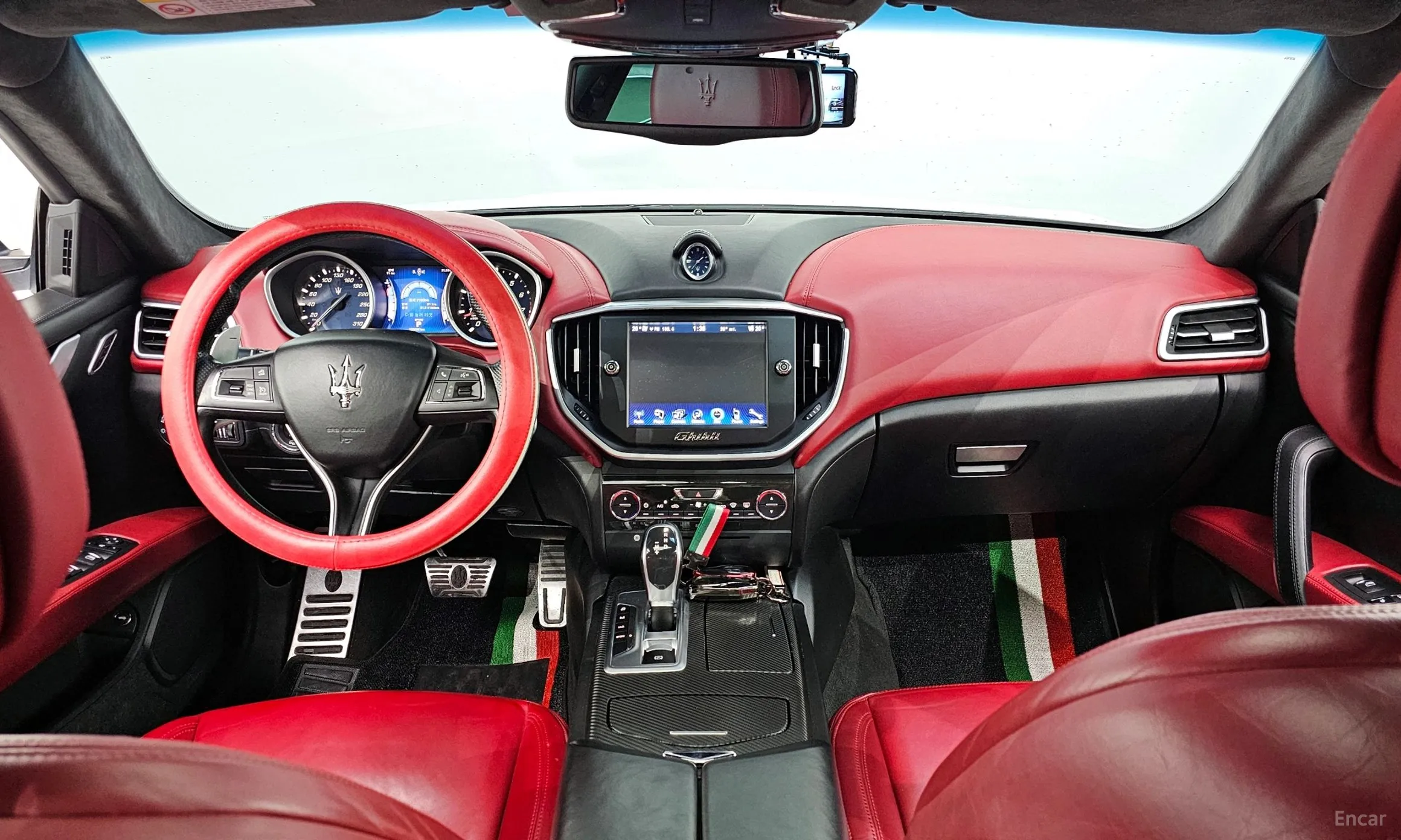 Maserati Ghibli превью 7