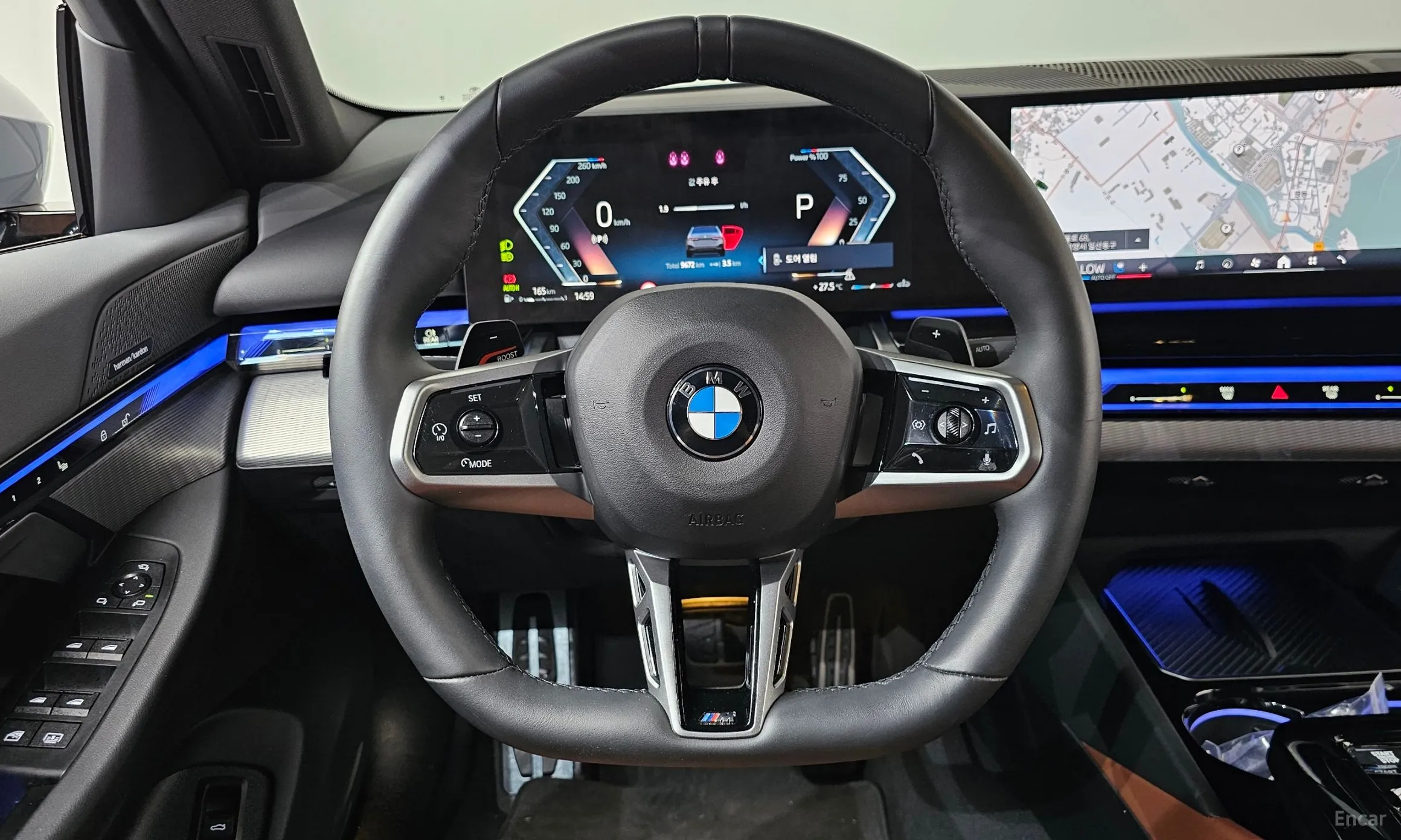 BMW 5 Series (G60) превью 14
